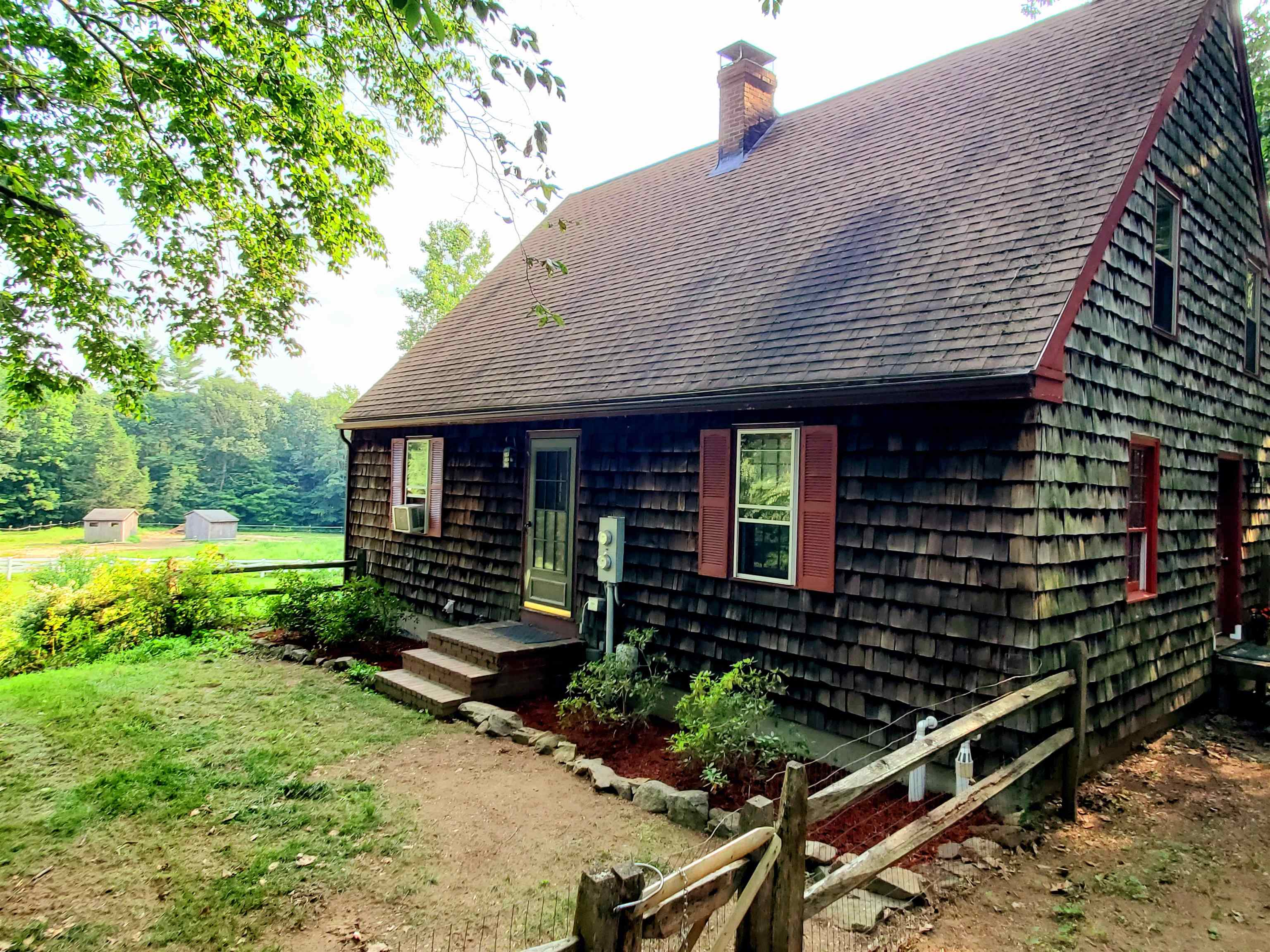 Photo of 46 Jenness Road Epping NH 03042