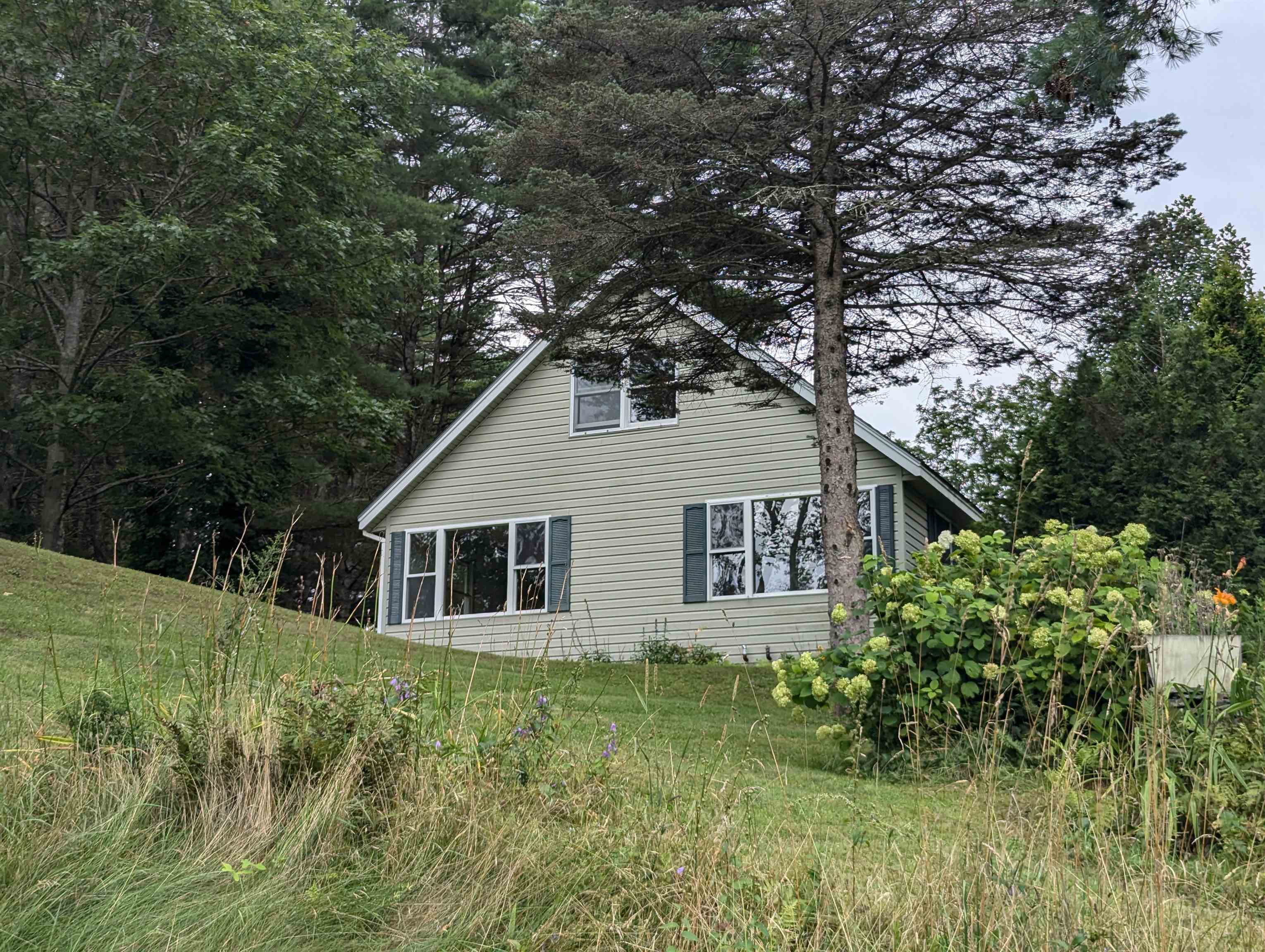 Homes for sale in Hartland, VT | 56 Mount Hunger Rd, Hartland, VT 05048 | MLS# 5009675