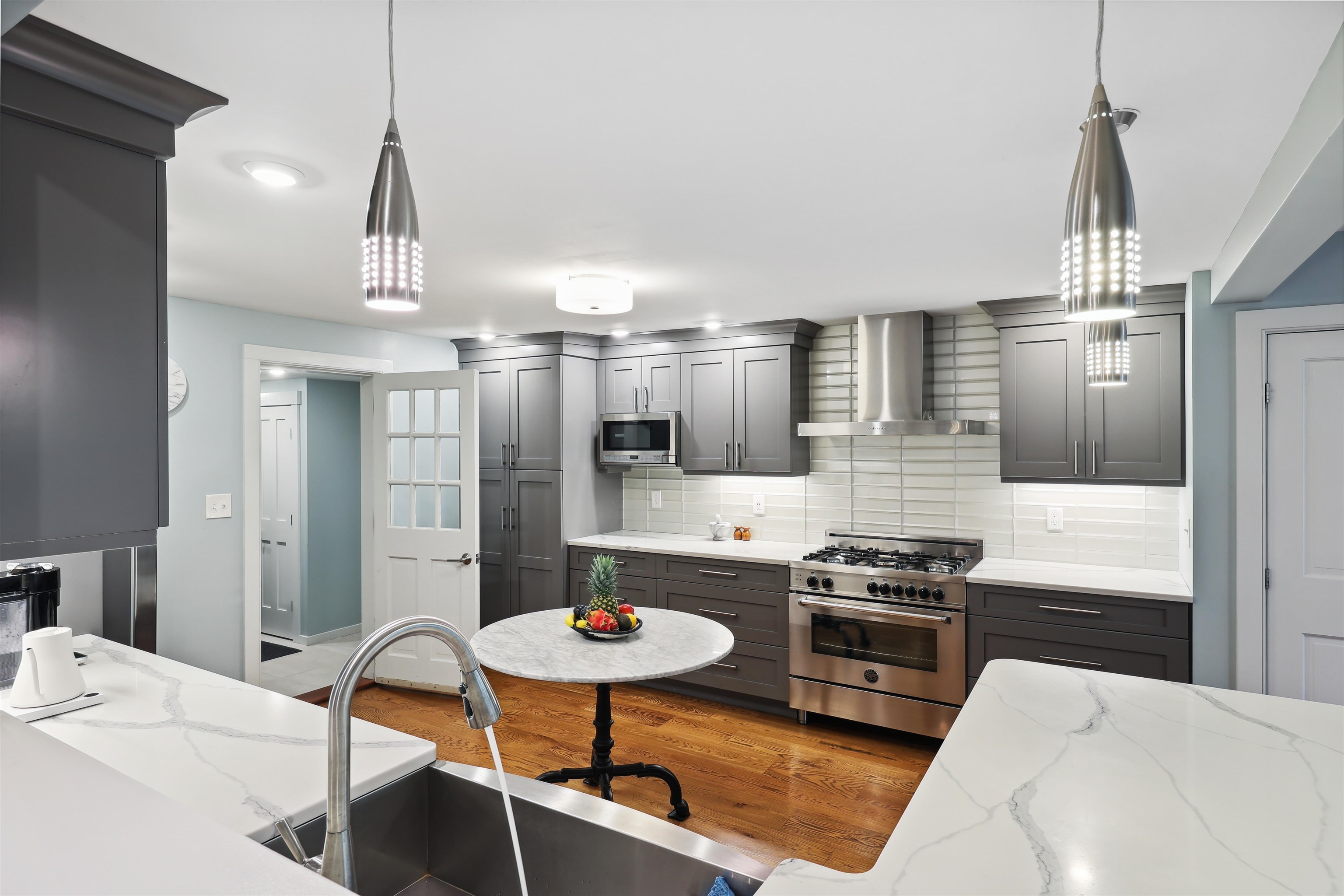 MLS 5009766: 65 Manchester Street, Nashua NH