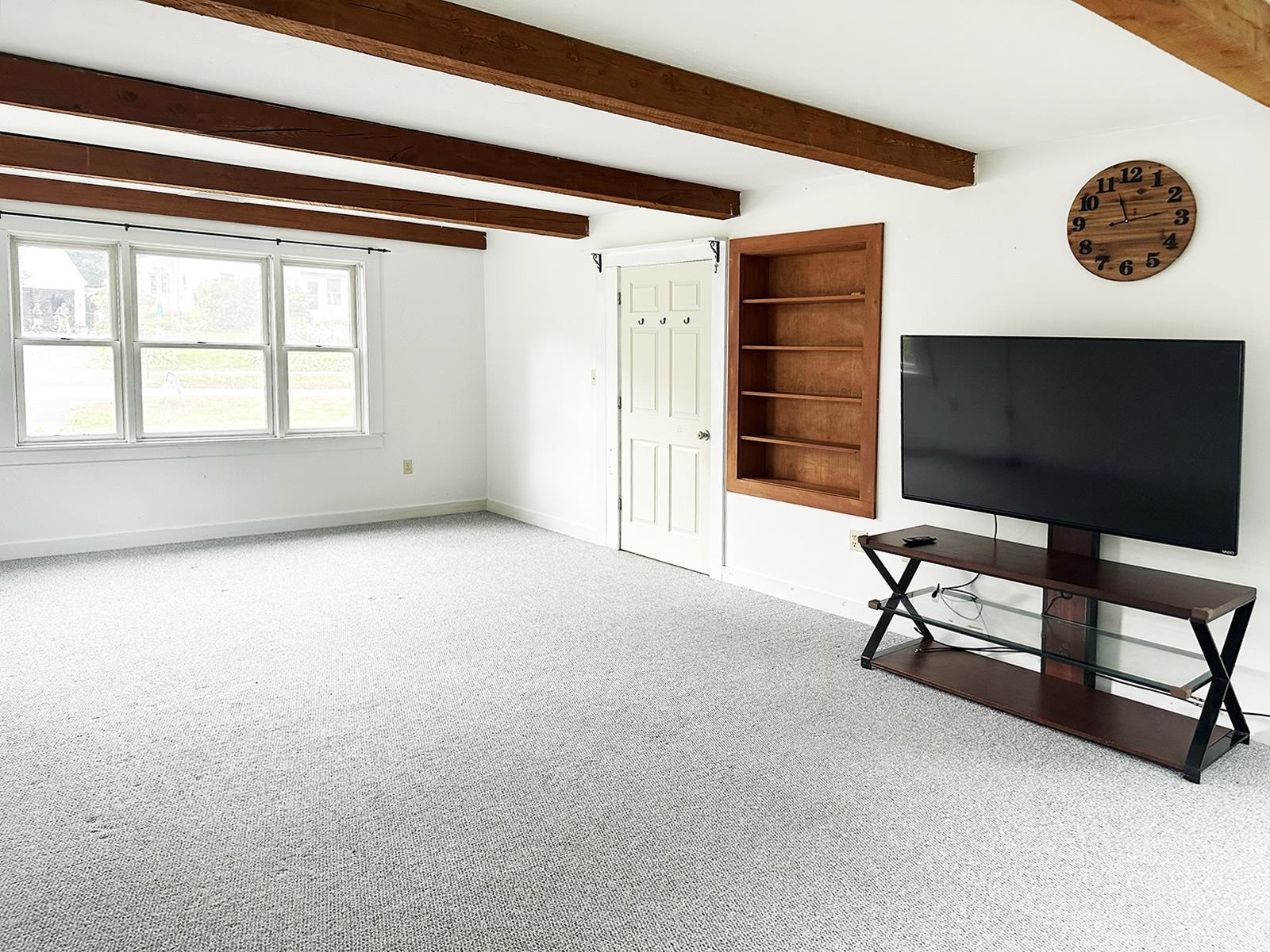 First Floor Family Room 22177890