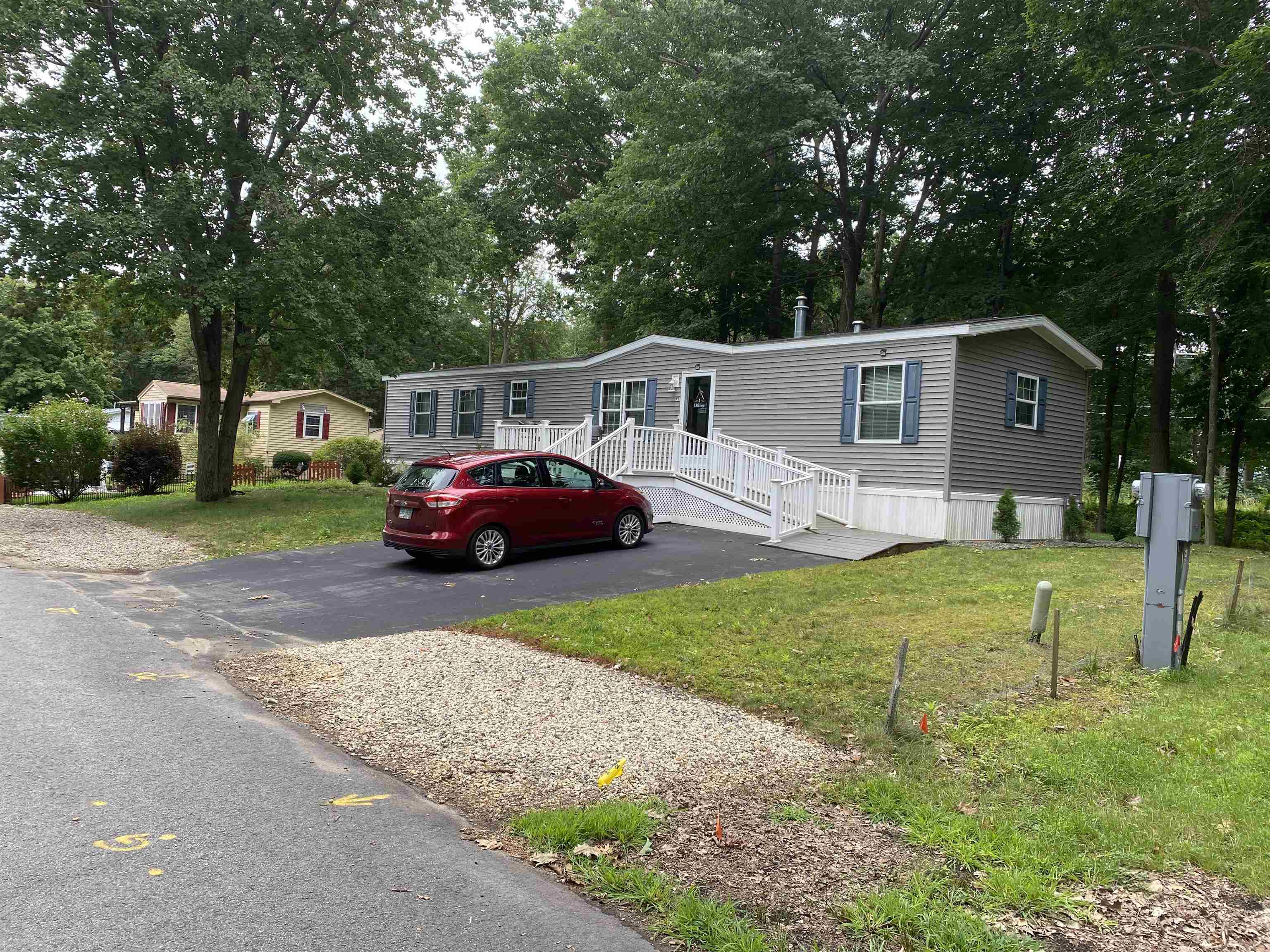 MLS 5010526: 91 CYNTHIA Circle, Seabrook NH