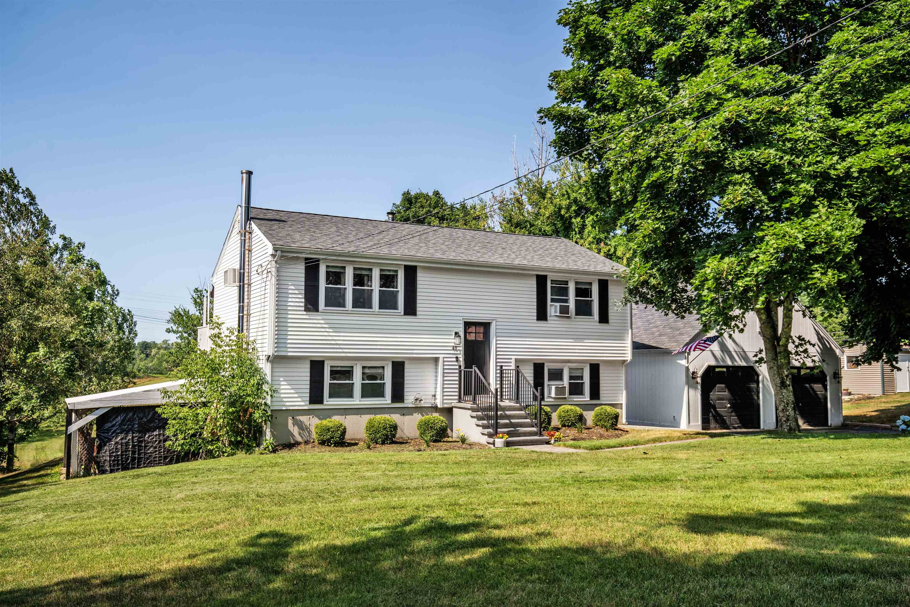 MLS 5010817: 40 Old Auburn Road, Derry NH