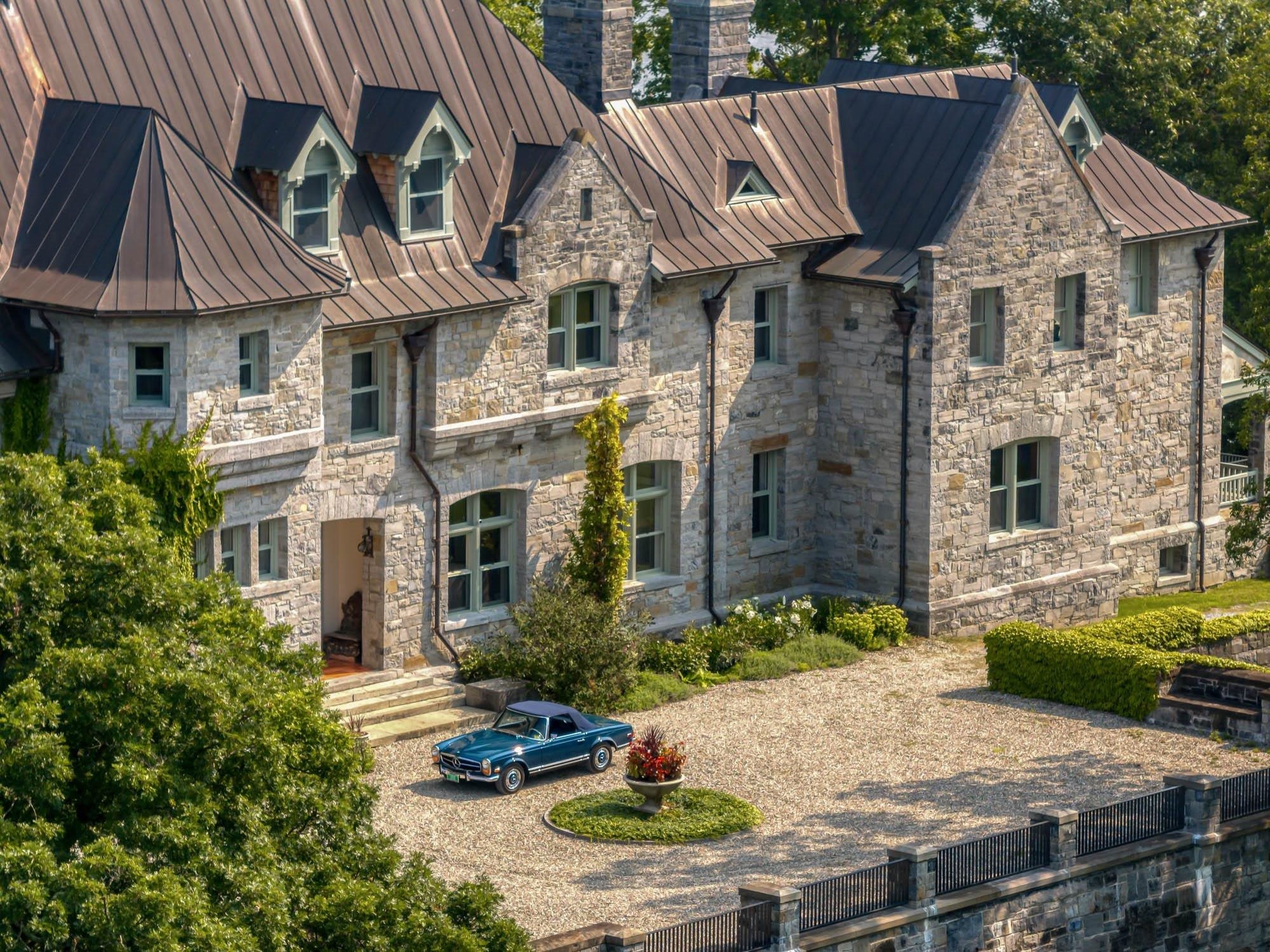 Homes for sale in Ferrisburgh, VT | 1044 Grosse Point Rd, Ferrisburgh, VT 05456 | MLS# 5011908