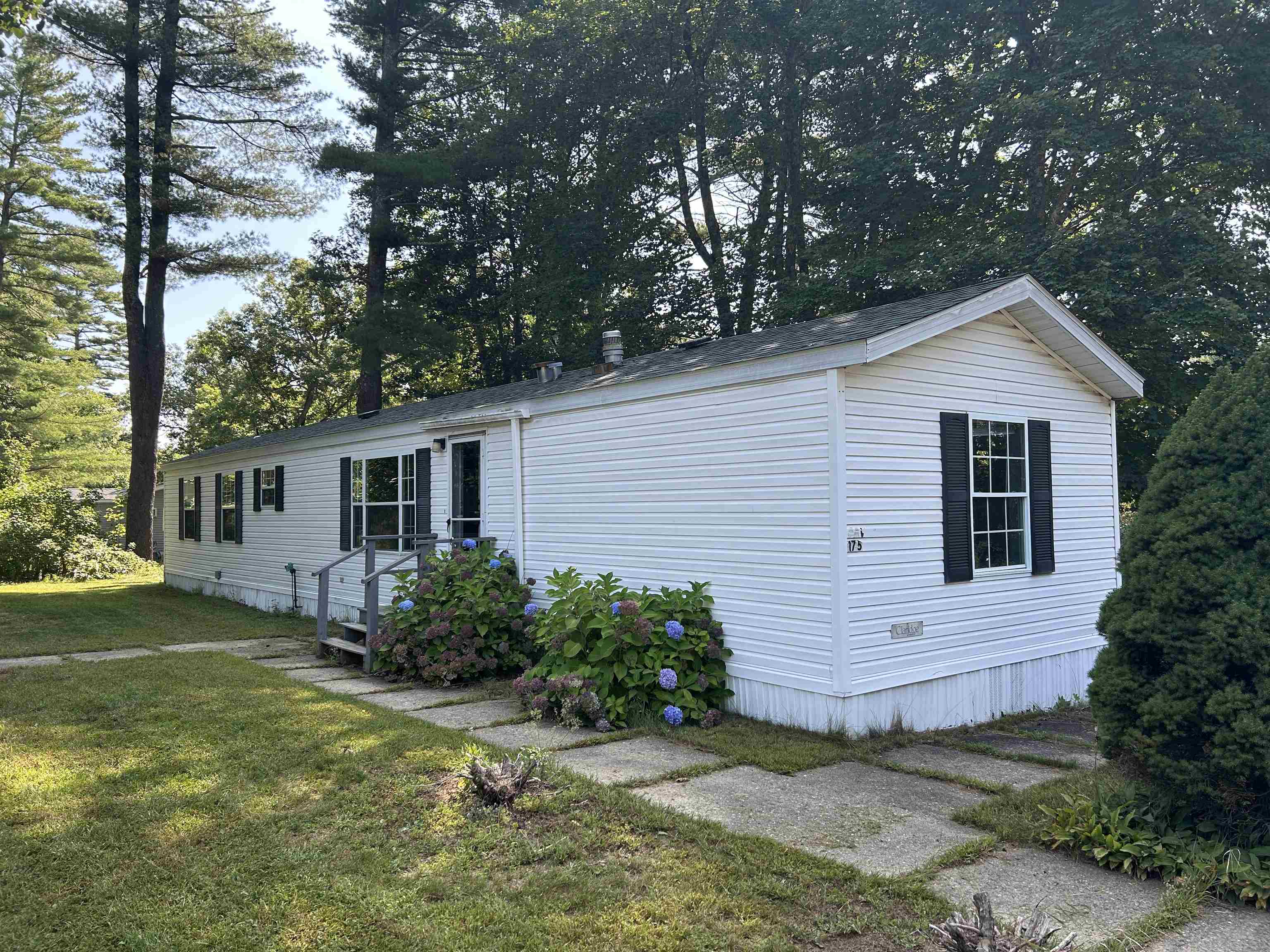 MLS 5012041: 175 Roberts Road, Barrington NH