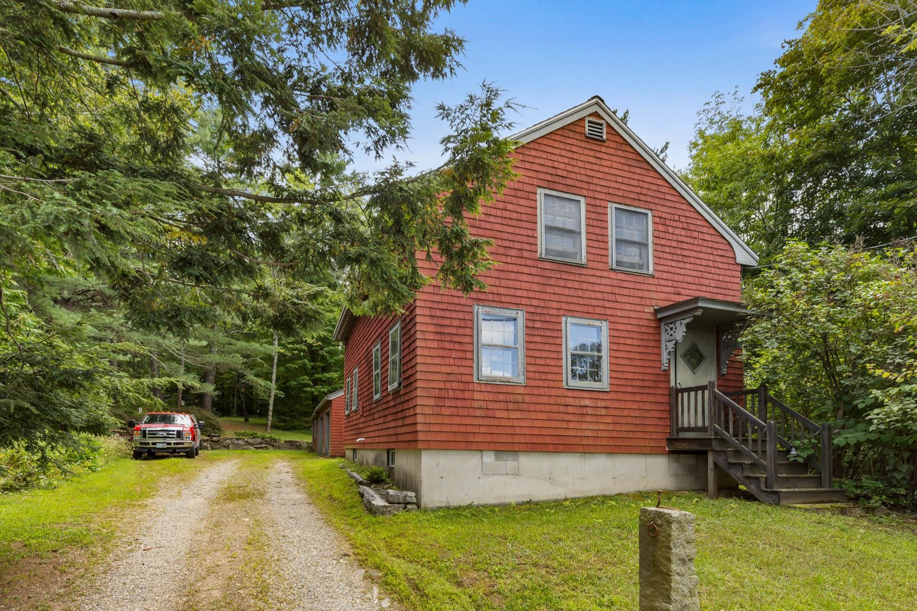 MLS 5012833: 144 North Road, Brentwood NH
