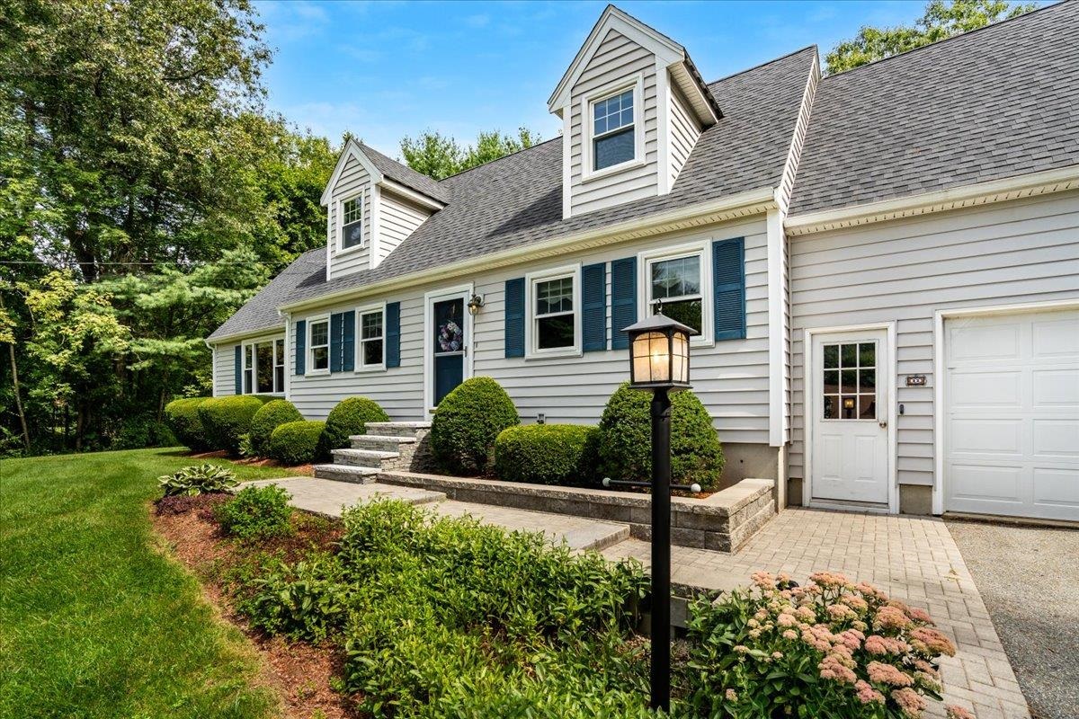 MLS 5013497: 22 Williams Drive, Hudson NH