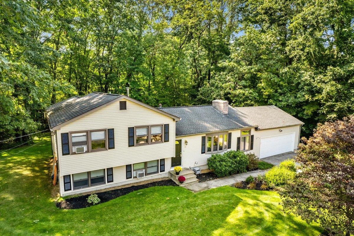 MLS 5014710: 17 Melba Drive, Hudson NH