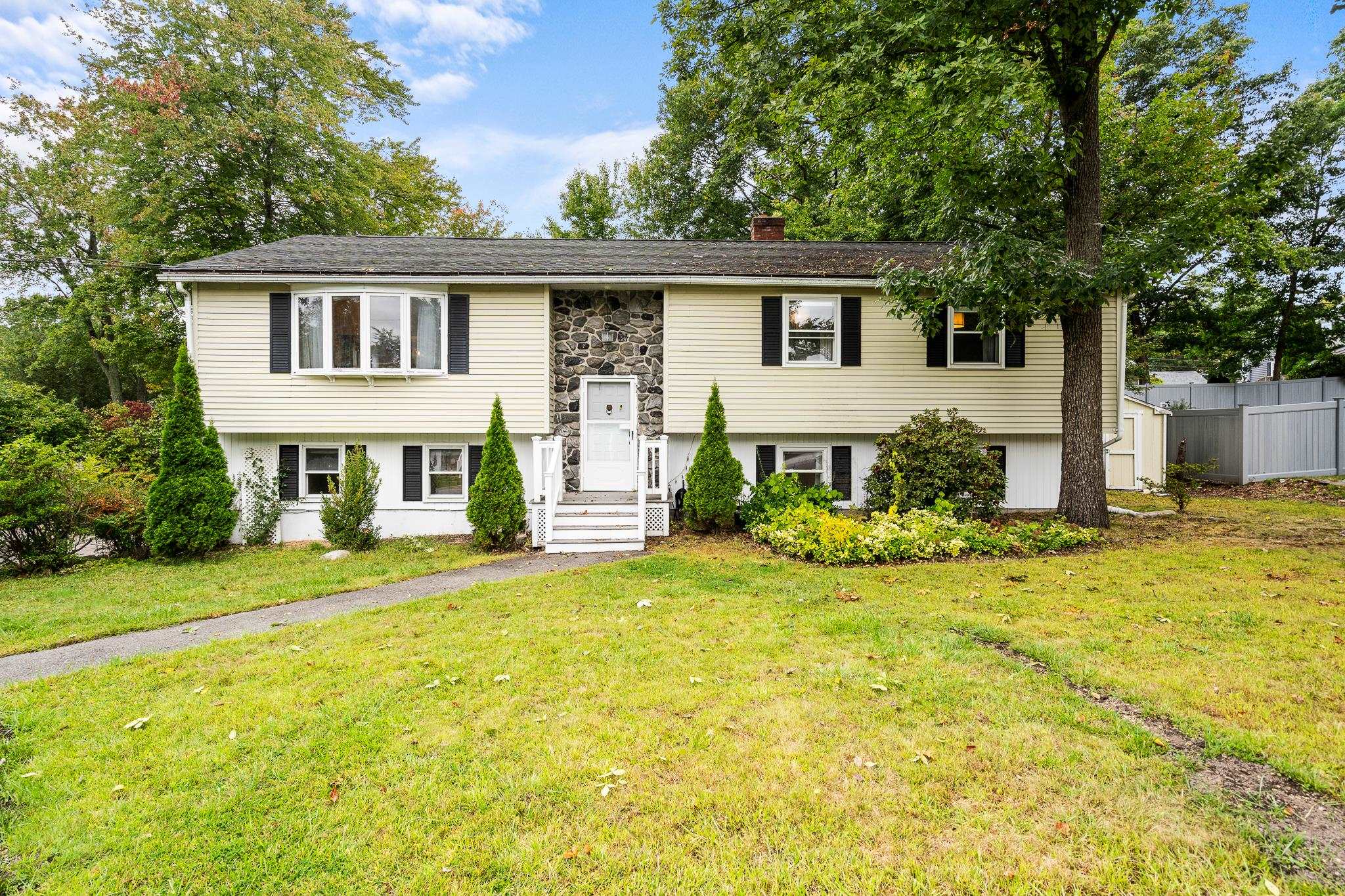 MLS 5015638: 19 Veronica Avenue, Salem NH