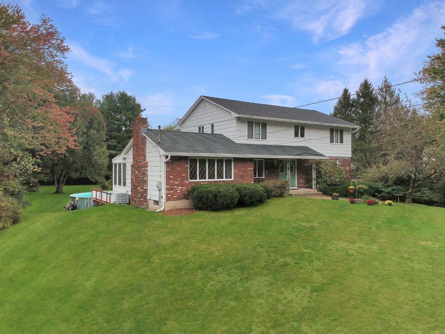 MLS 5016070: 93 Old Bridge Street, Pelham NH