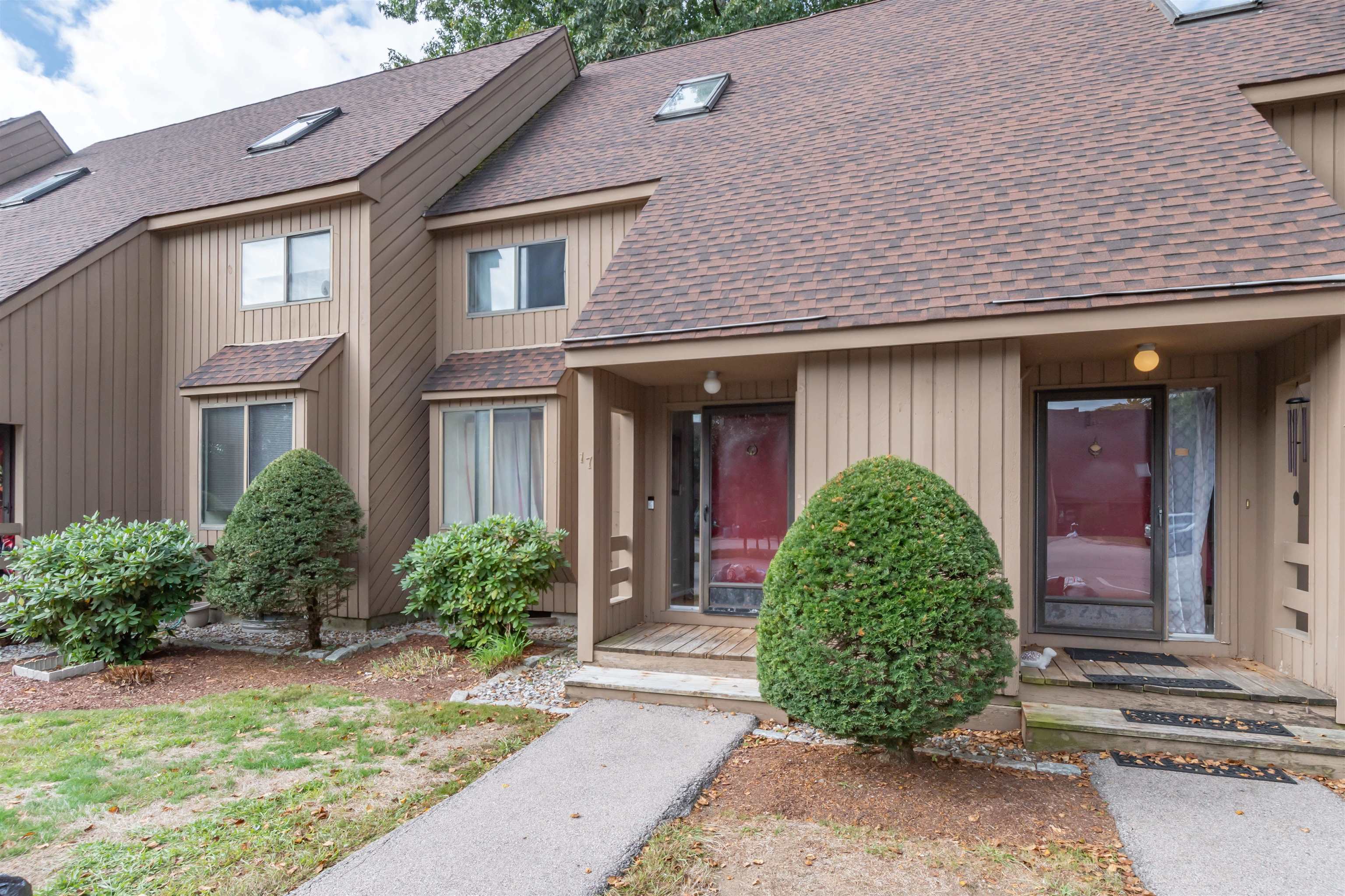 Photo of 17 Webster Court Merrimack NH 03054