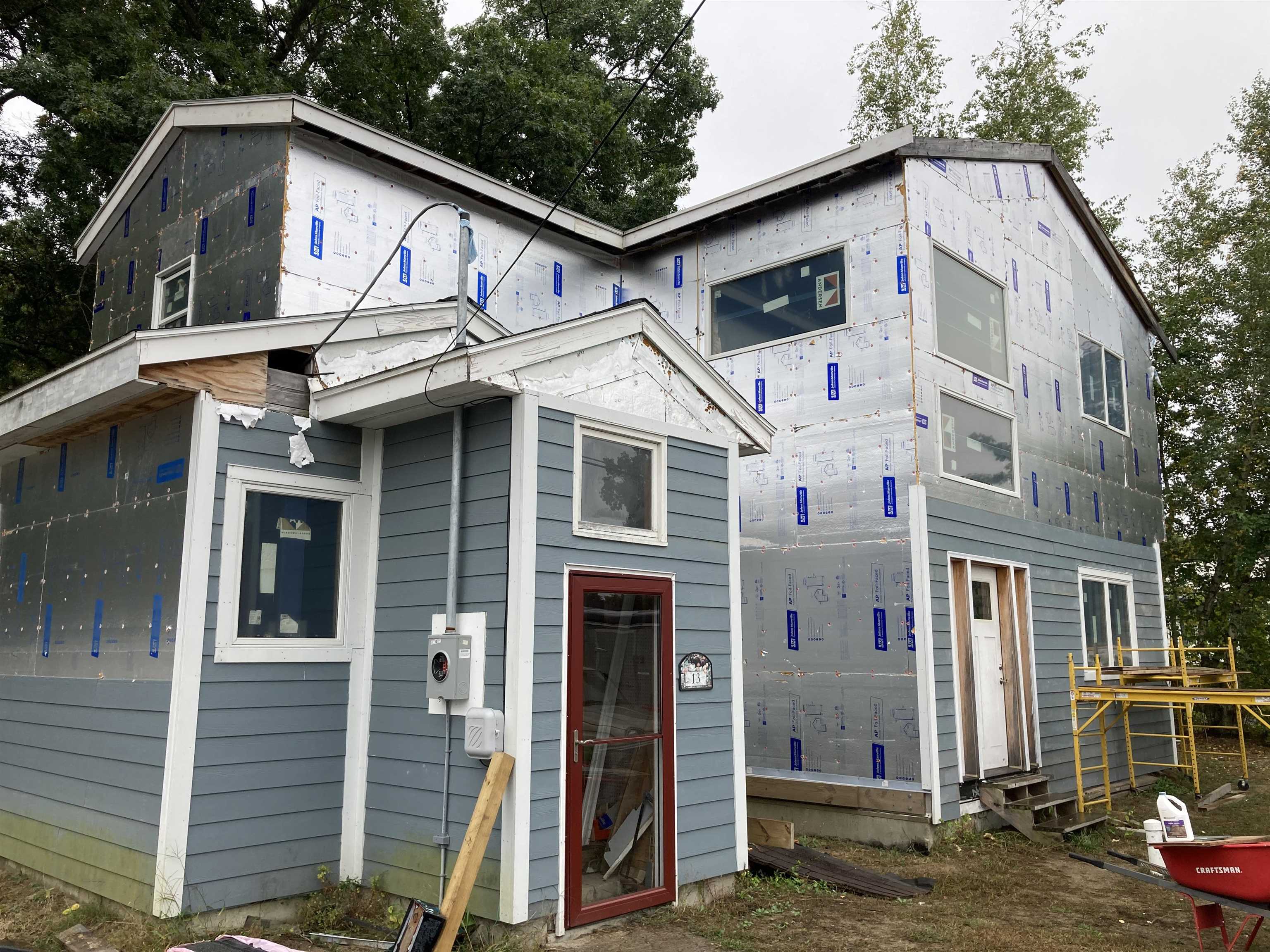 MLS 5016203: 13 Raven Street, Nashua NH