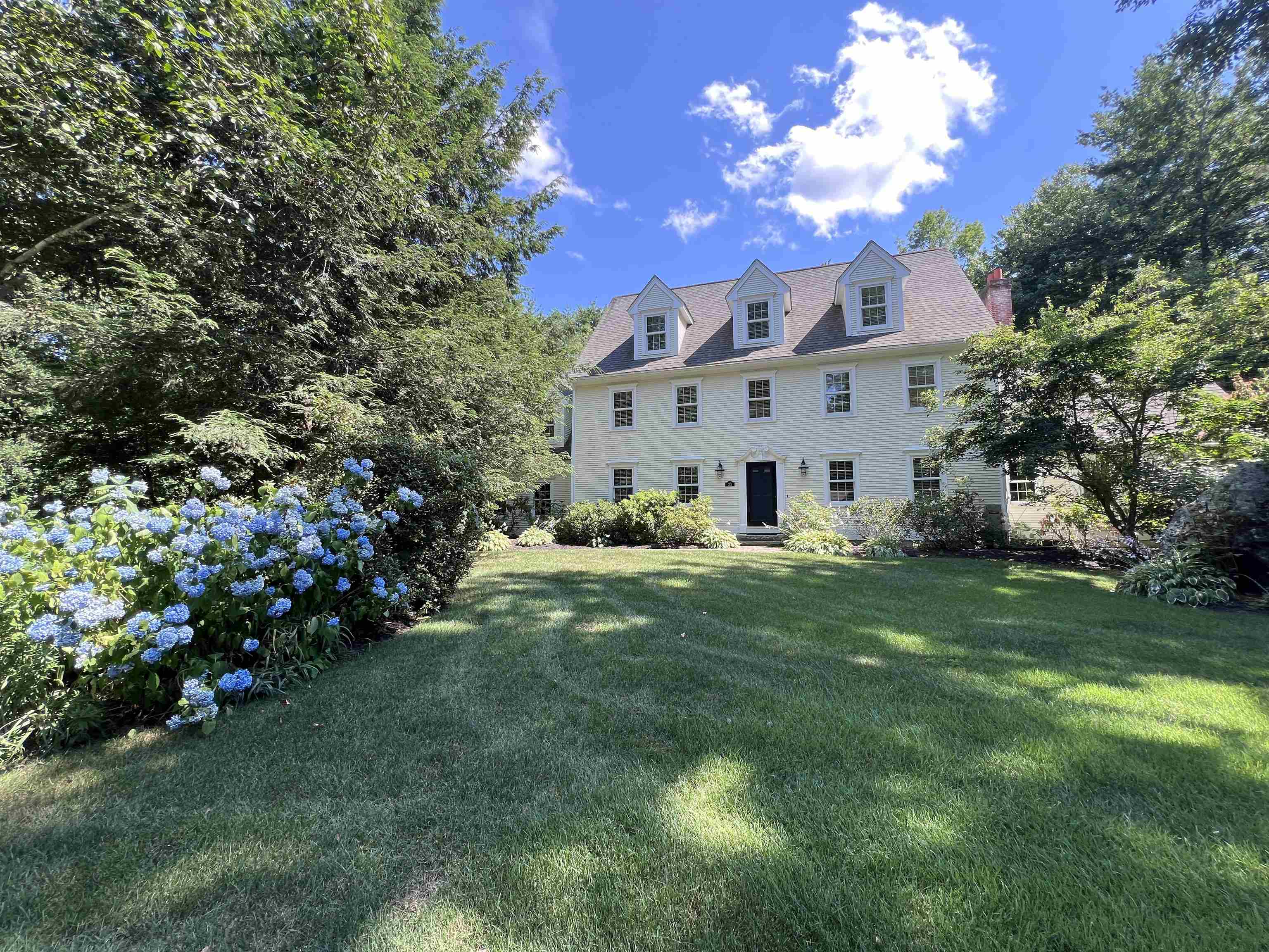 MLS 5016371: 23 Cullen Way, Exeter NH