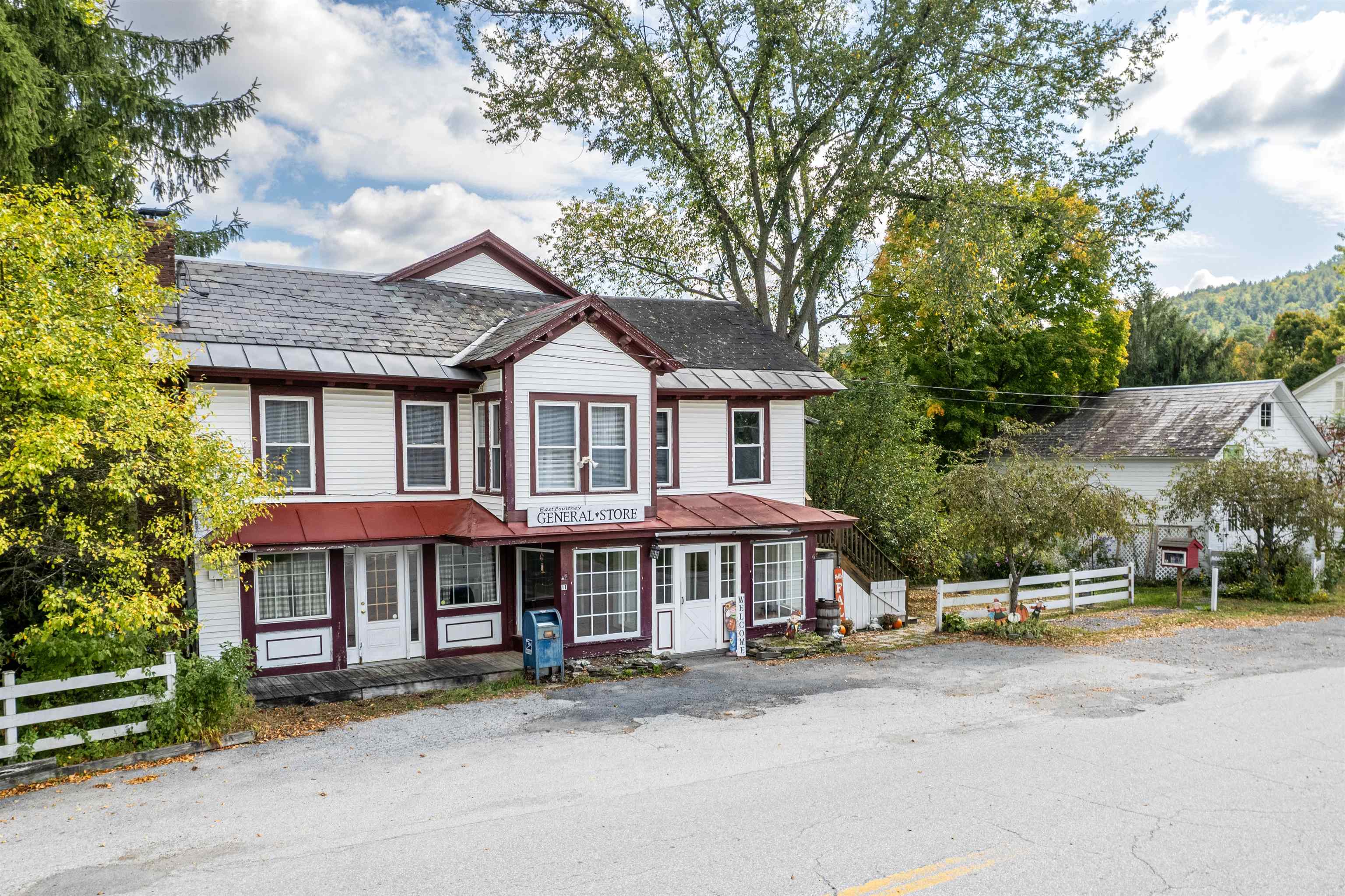 Homes for sale in Poultney, VT | 11 On The Green St, Poultney, VT 05764 | MLS# 5017959