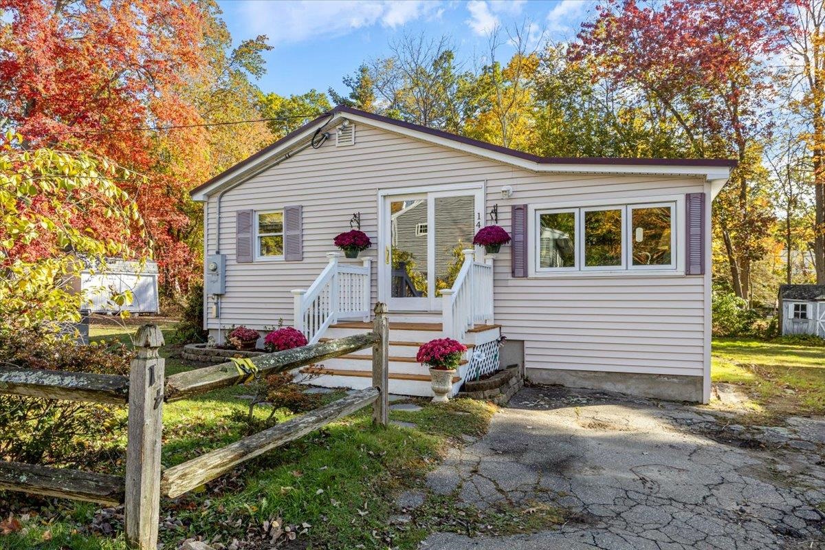 MLS 5018897: 14 Lemyjoma Trail, Sandown NH