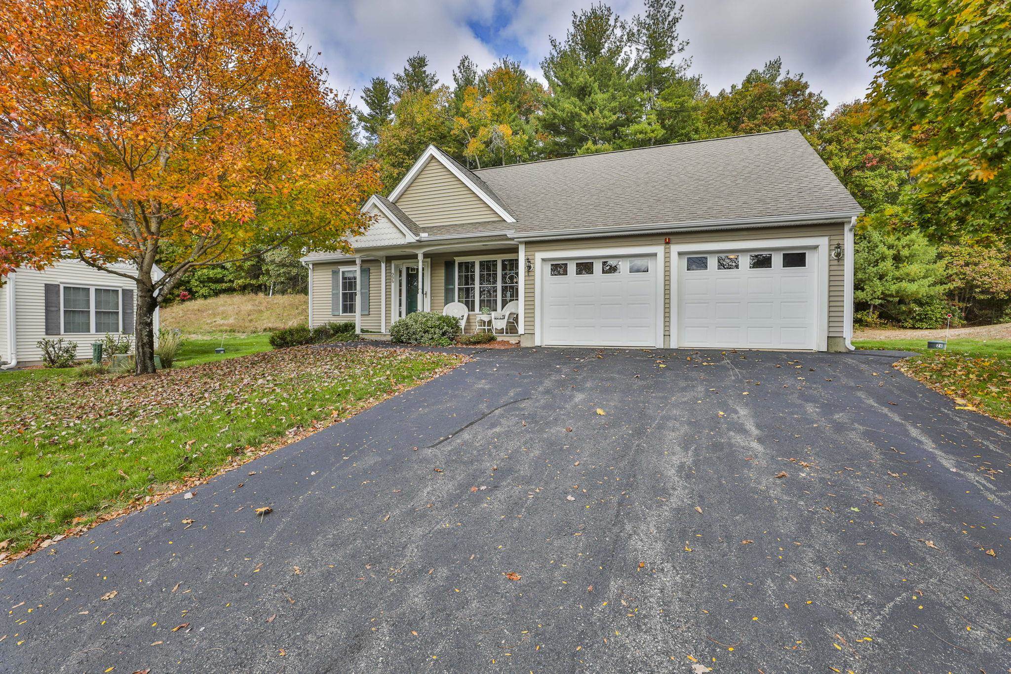MLS 5018973: 26 Dixon Drive, Litchfield NH