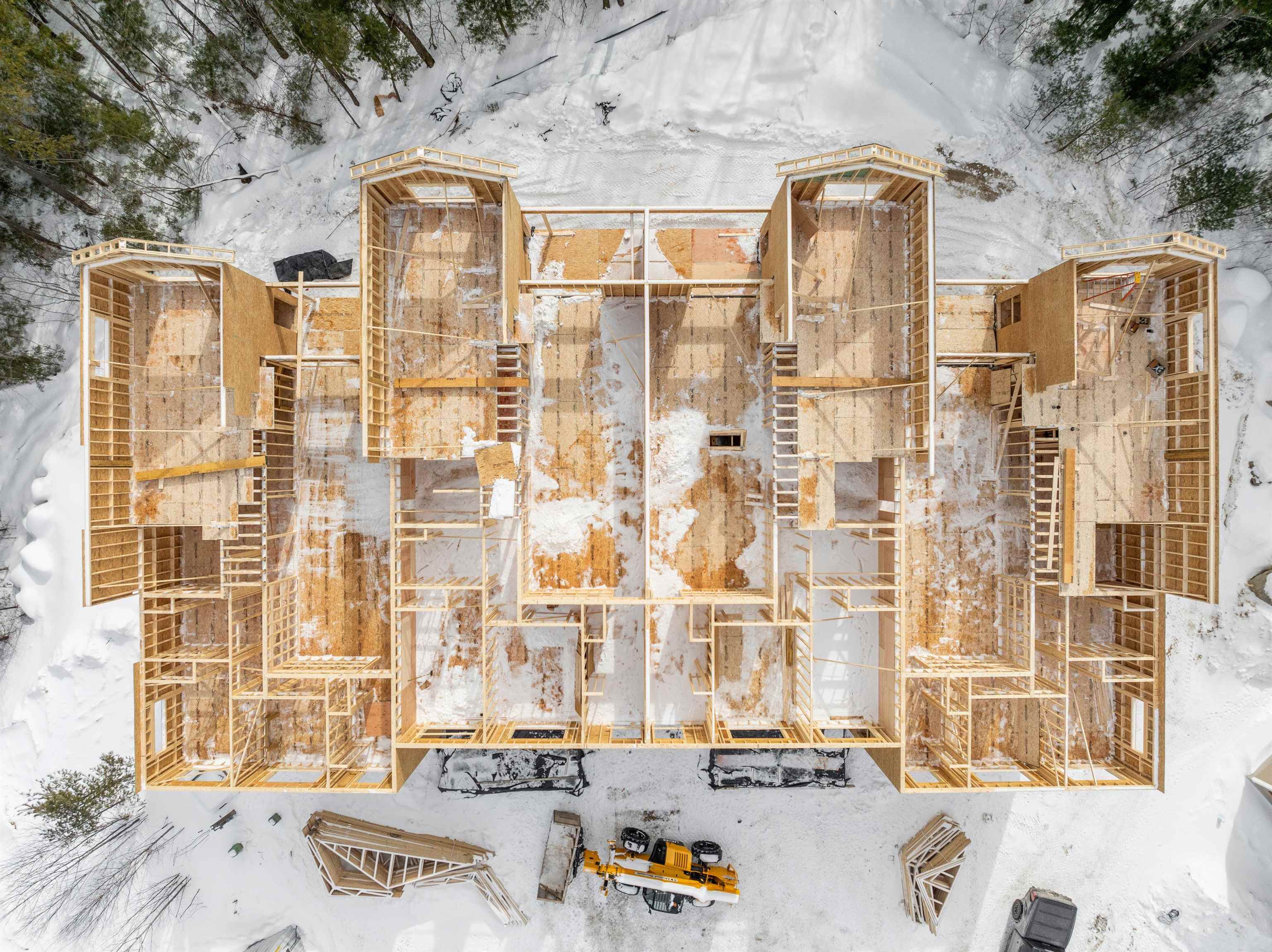 Homes for sale in Lincoln, NH | 16 Twin Tip Ter #2, Lincoln, NH 03251 | MLS# 5020033