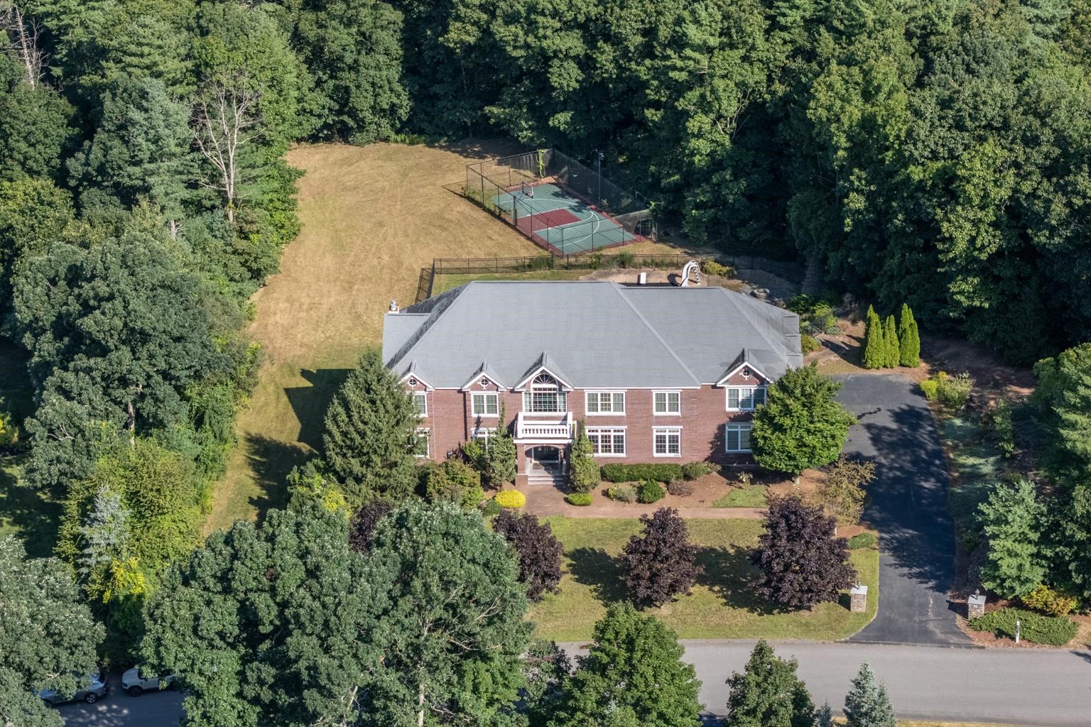 MLS 5020164: 76 Heritage Hill Road, Windham NH