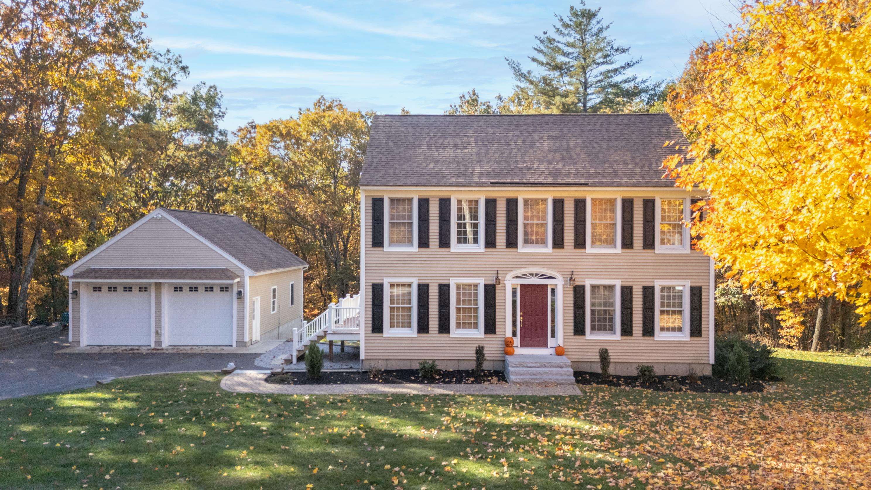 MLS 5021982: 14 Mallard Lane, Londonderry NH