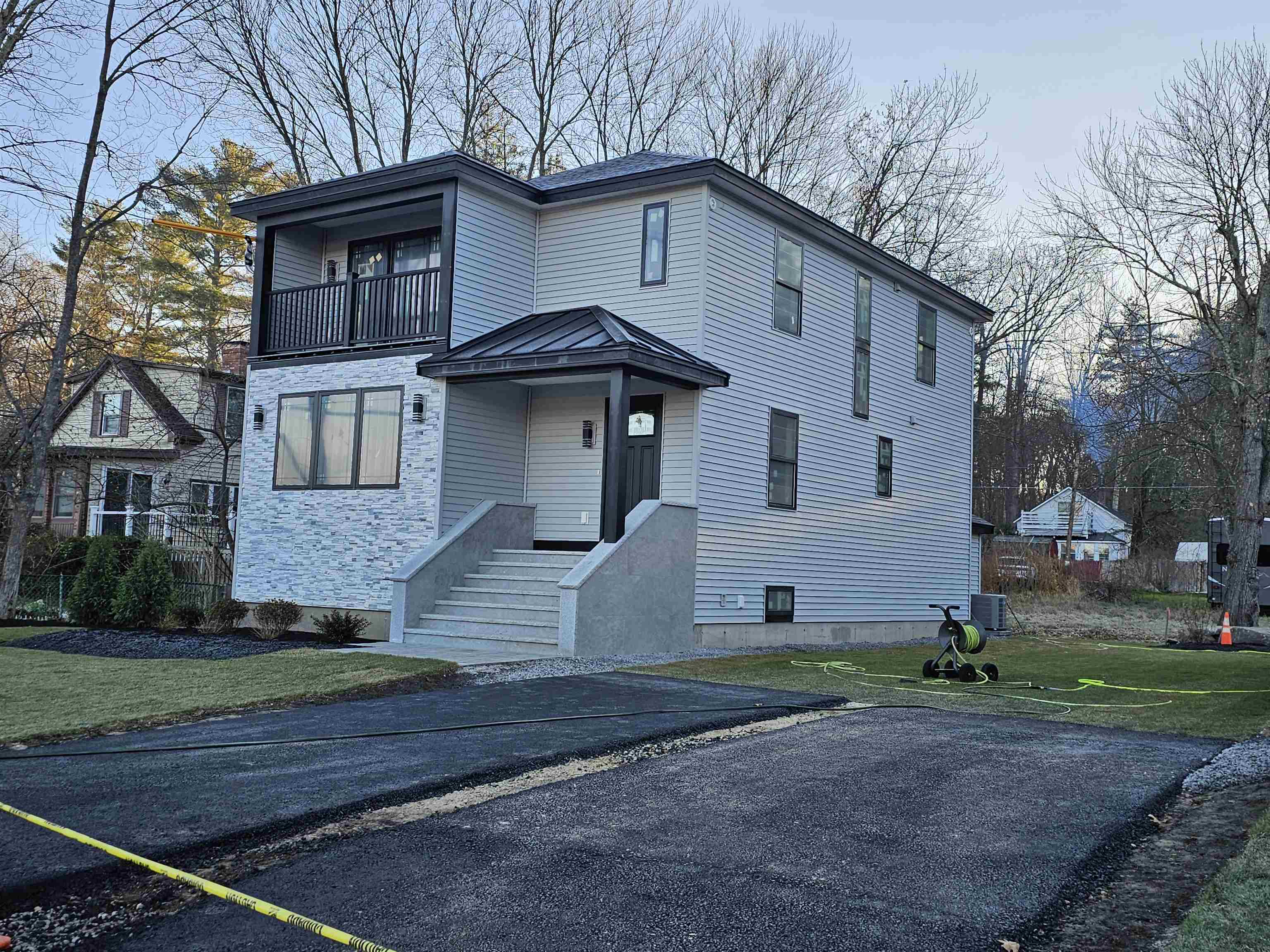 MLS 5022920: 88 Shadow Lake Road, Salem NH