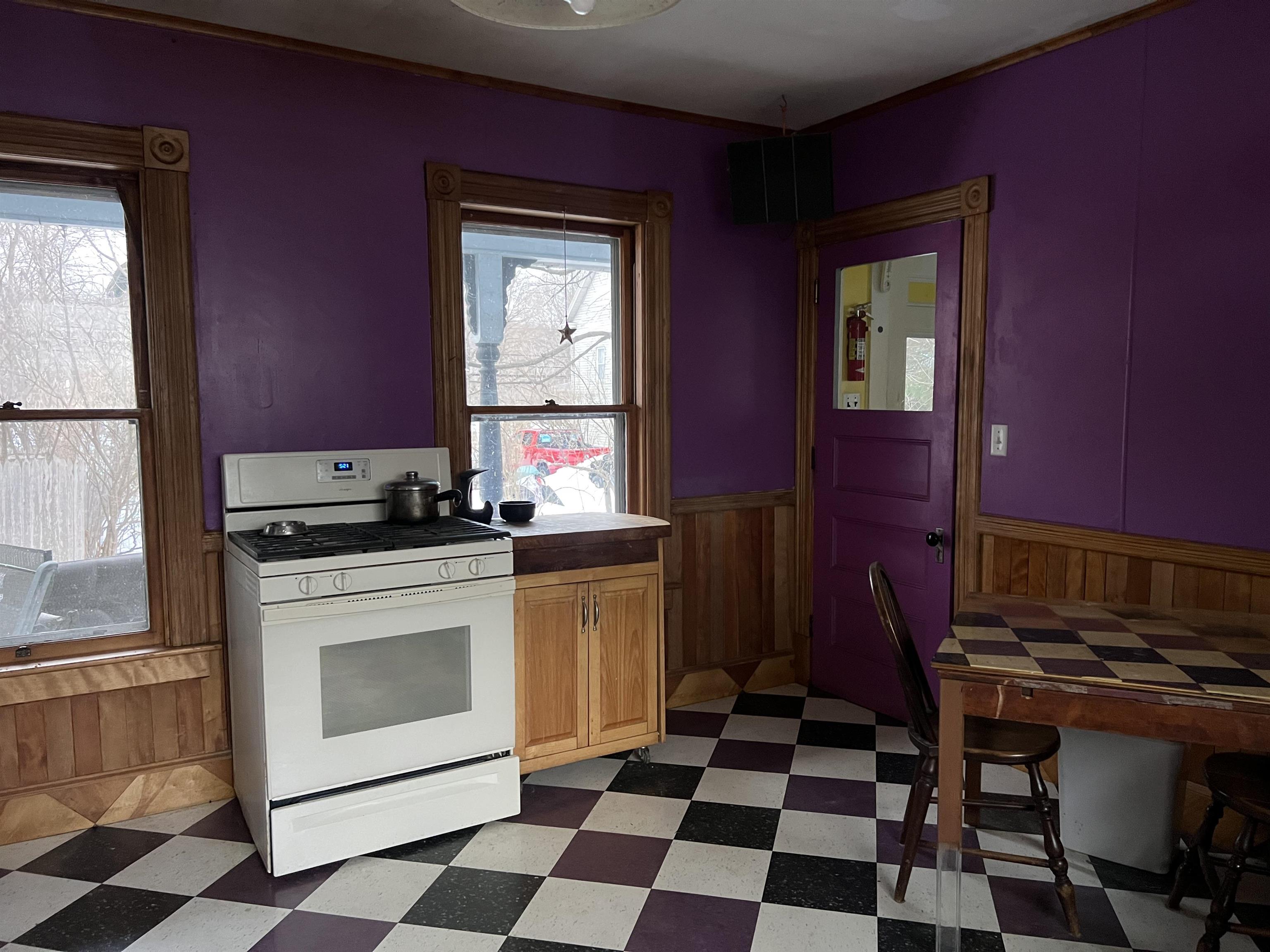 Homes for sale in Brattleboro, VT | 16 Washington St, Brattleboro, VT 05301 | MLS# 5024829