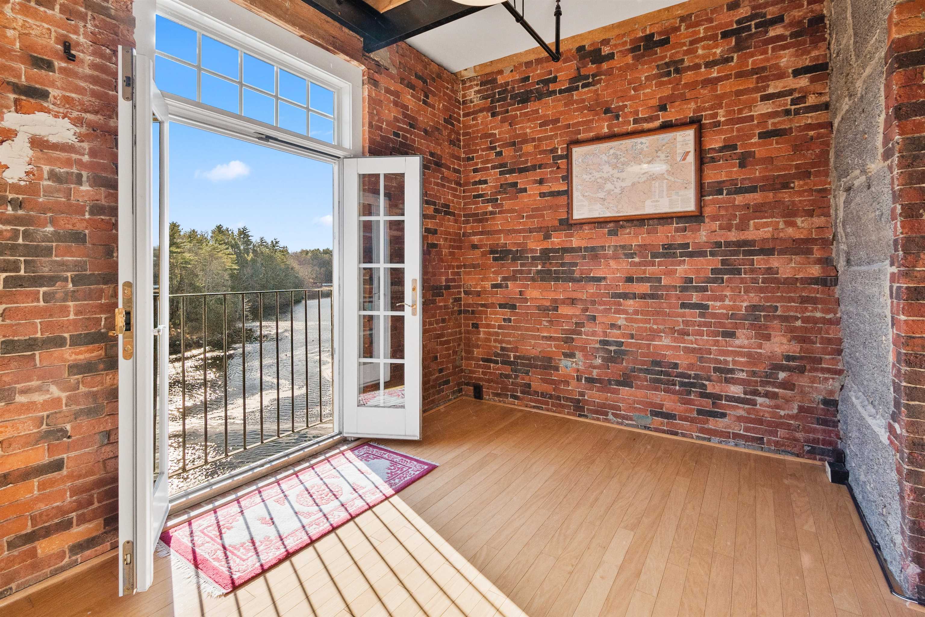 Photo of 6 Bay Road Newmarket NH 03857