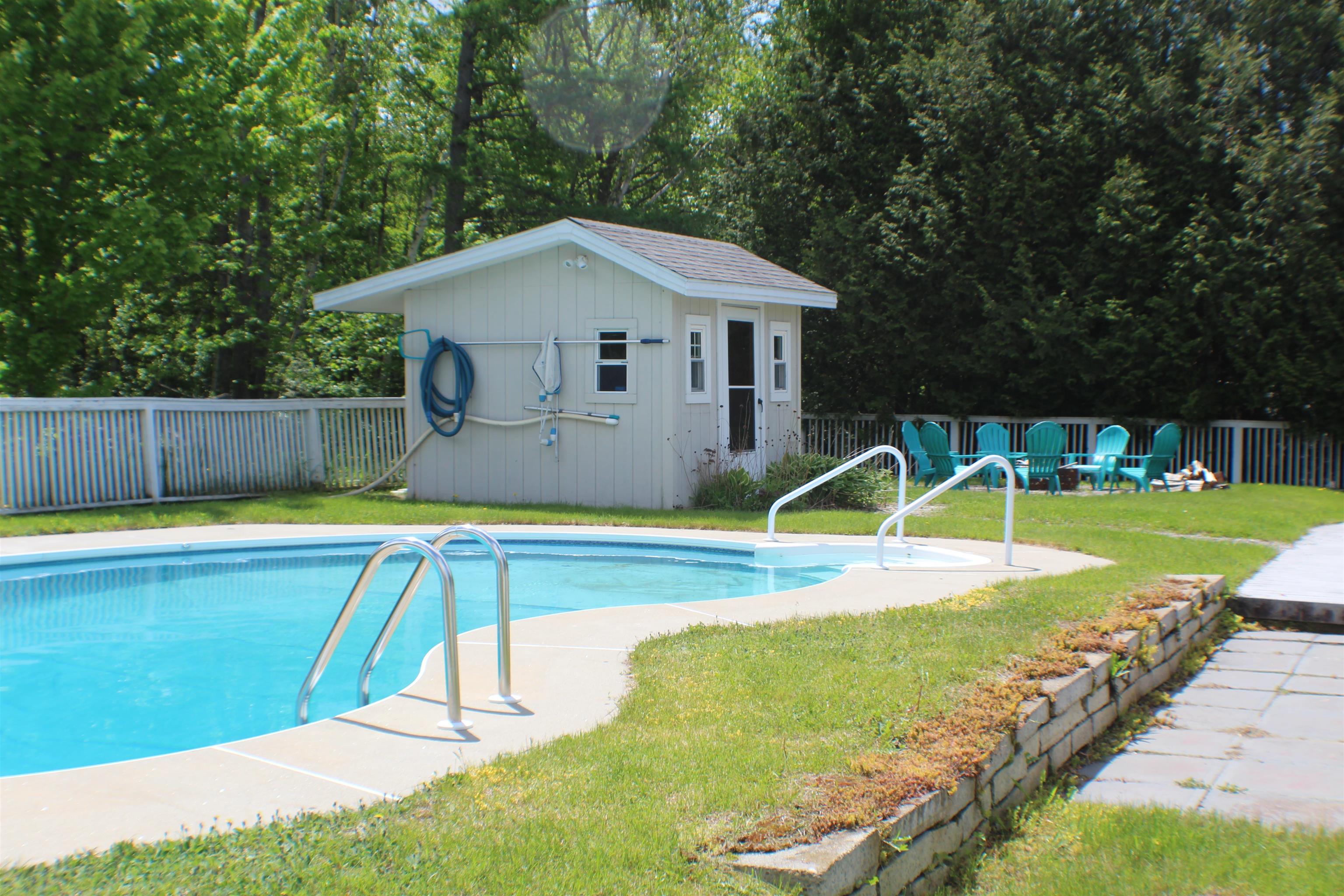 Homes for sale in Berlin, NH | 6 Pinecrest Ave, Berlin, NH 03570 | MLS# 5025087