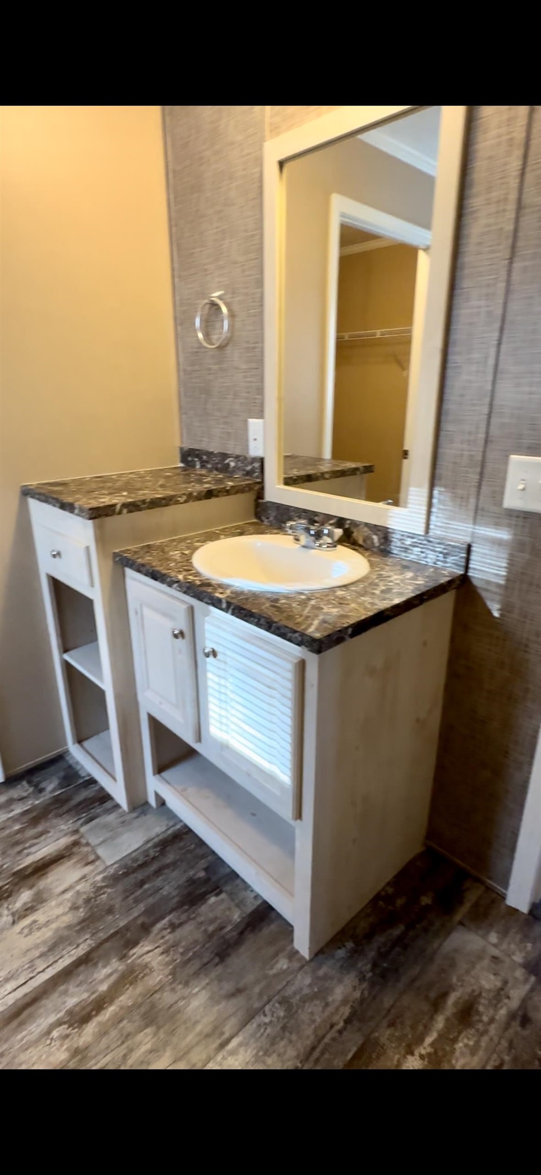 22 Springbrook St, Hinsdale, NH 03451