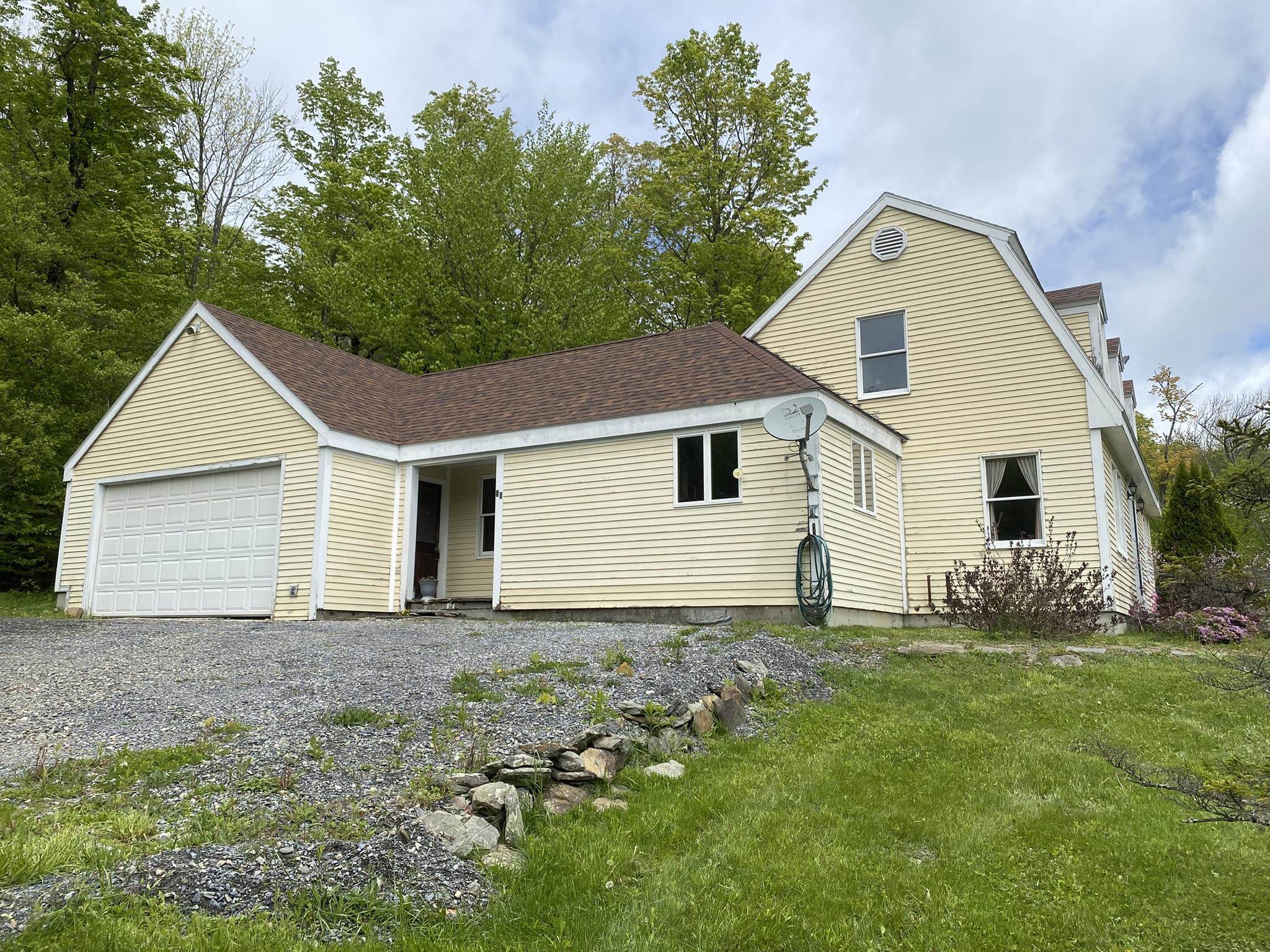 Homes for sale in Dover, VT | 24 Antler Loop, Dover, VT 05356 | MLS# 5025379