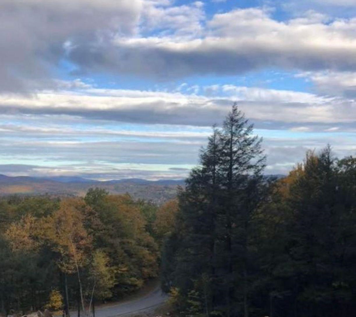 Homes for sale in Henniker, NH | 463 Craney Hill Rd, Henniker, NH 03242 | MLS# 5025876