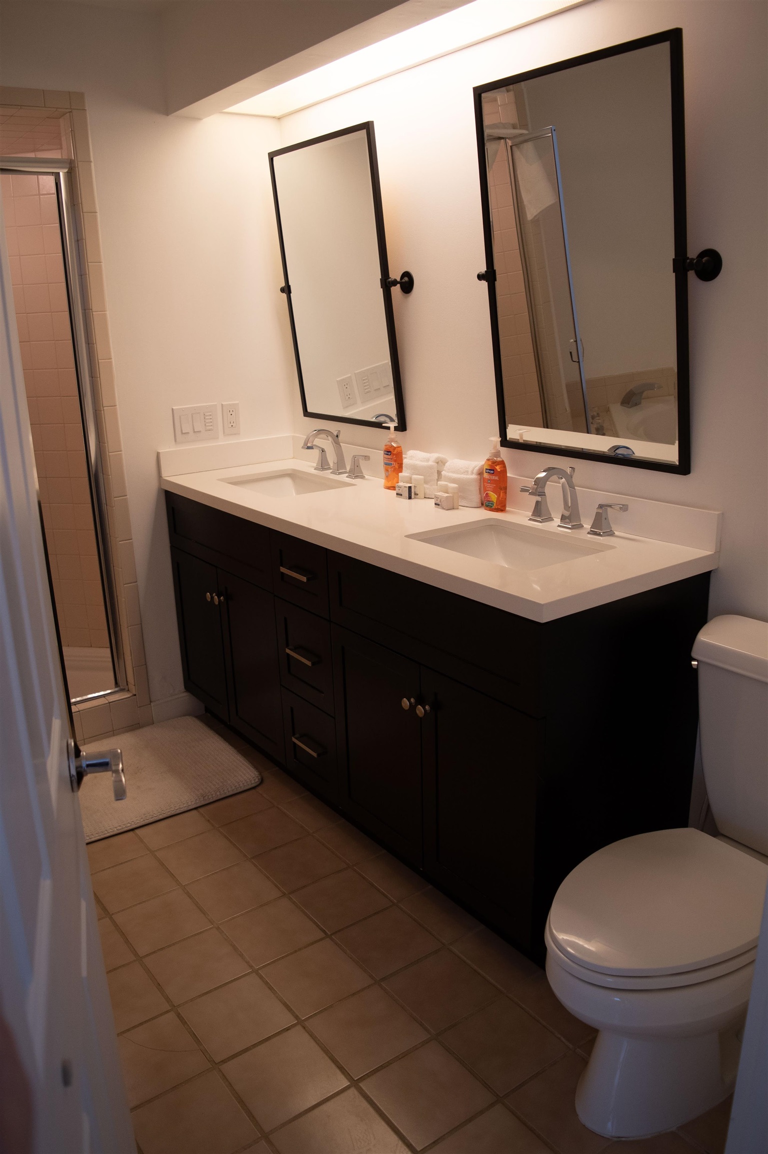 Full bathroom 22624190
