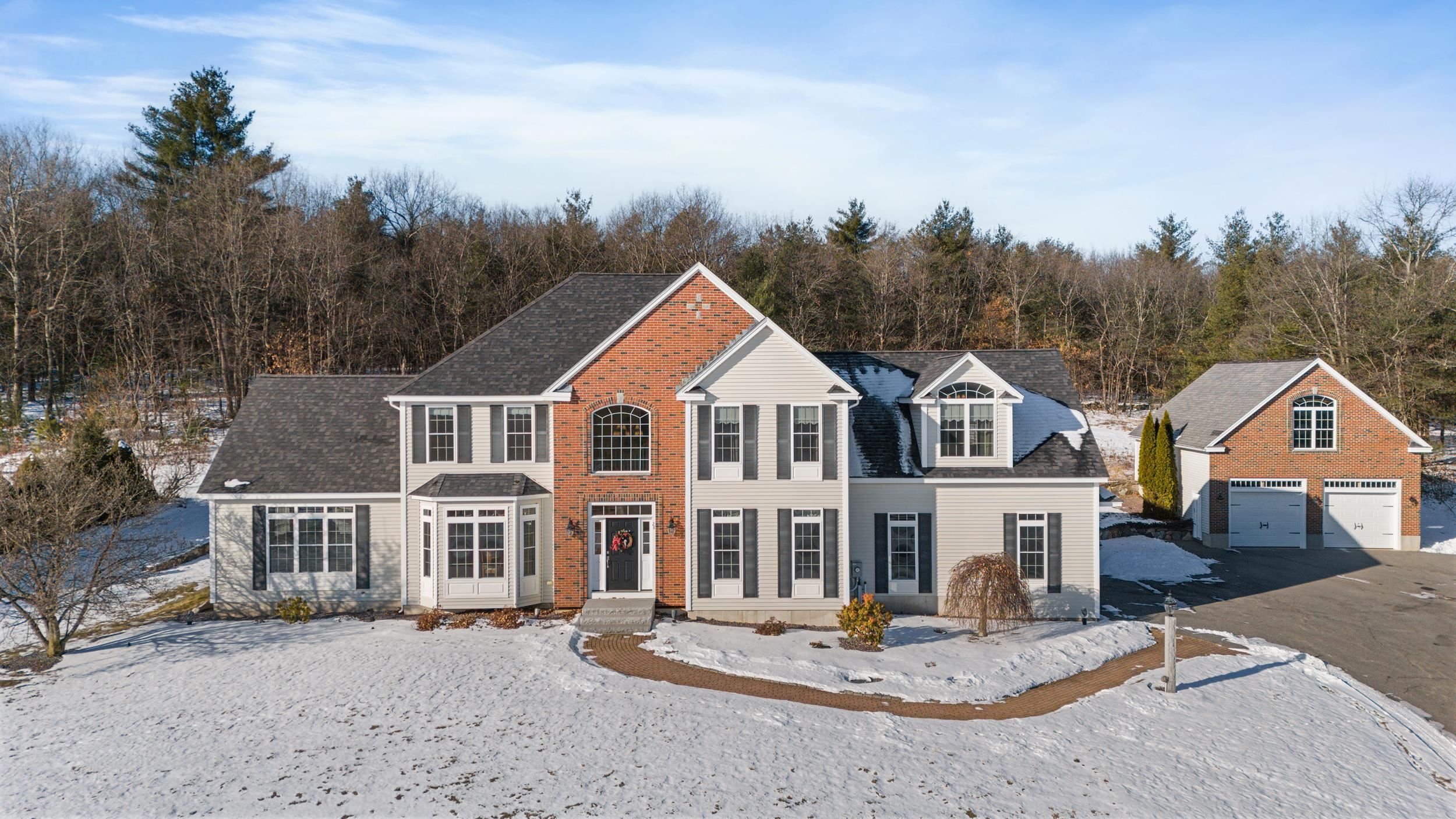 MLS 5027285: 28 Empire Road, Pelham NH