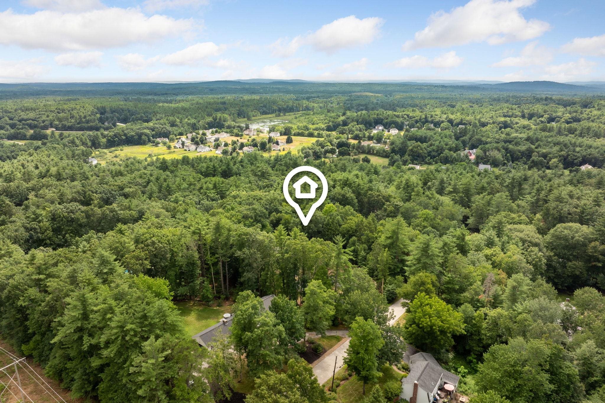 Homes for sale in Bedford, NH | 40 Seton Dr, Bedford, NH 03110 | MLS# 5028795