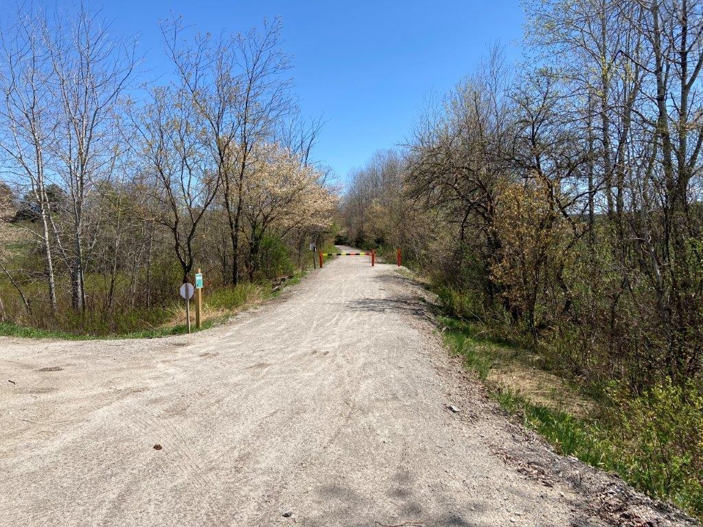 Borders the Northern Rail Trail 22718474