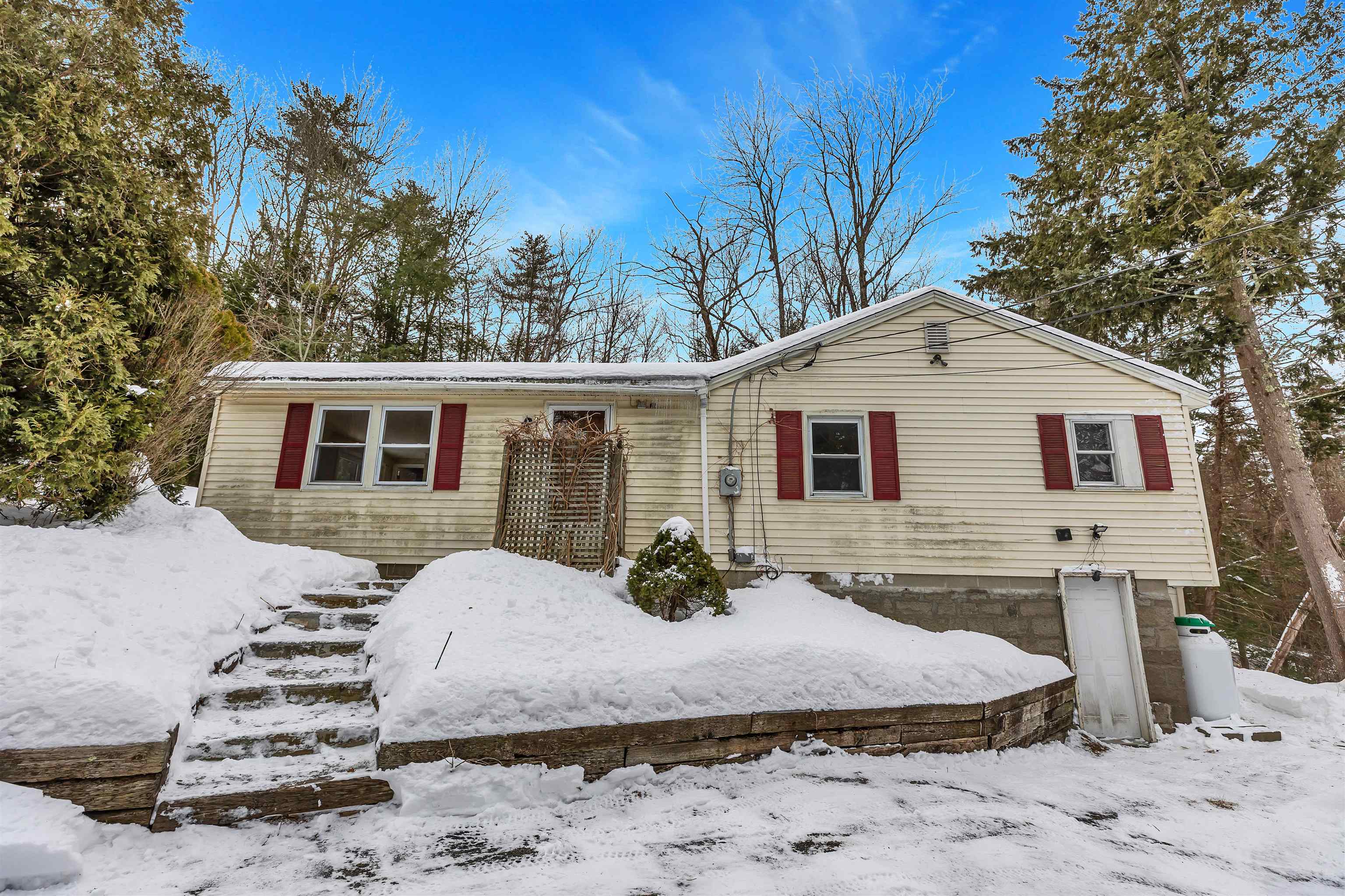 Photo of 660 Route 13 S Milford NH 03055