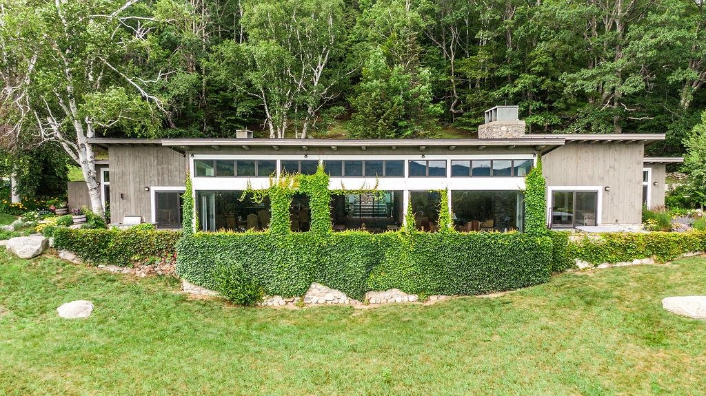 Homes for sale in Winhall, VT | 25 Mountain Haunts Rd, Winhall, VT 05340 | MLS# 5029450