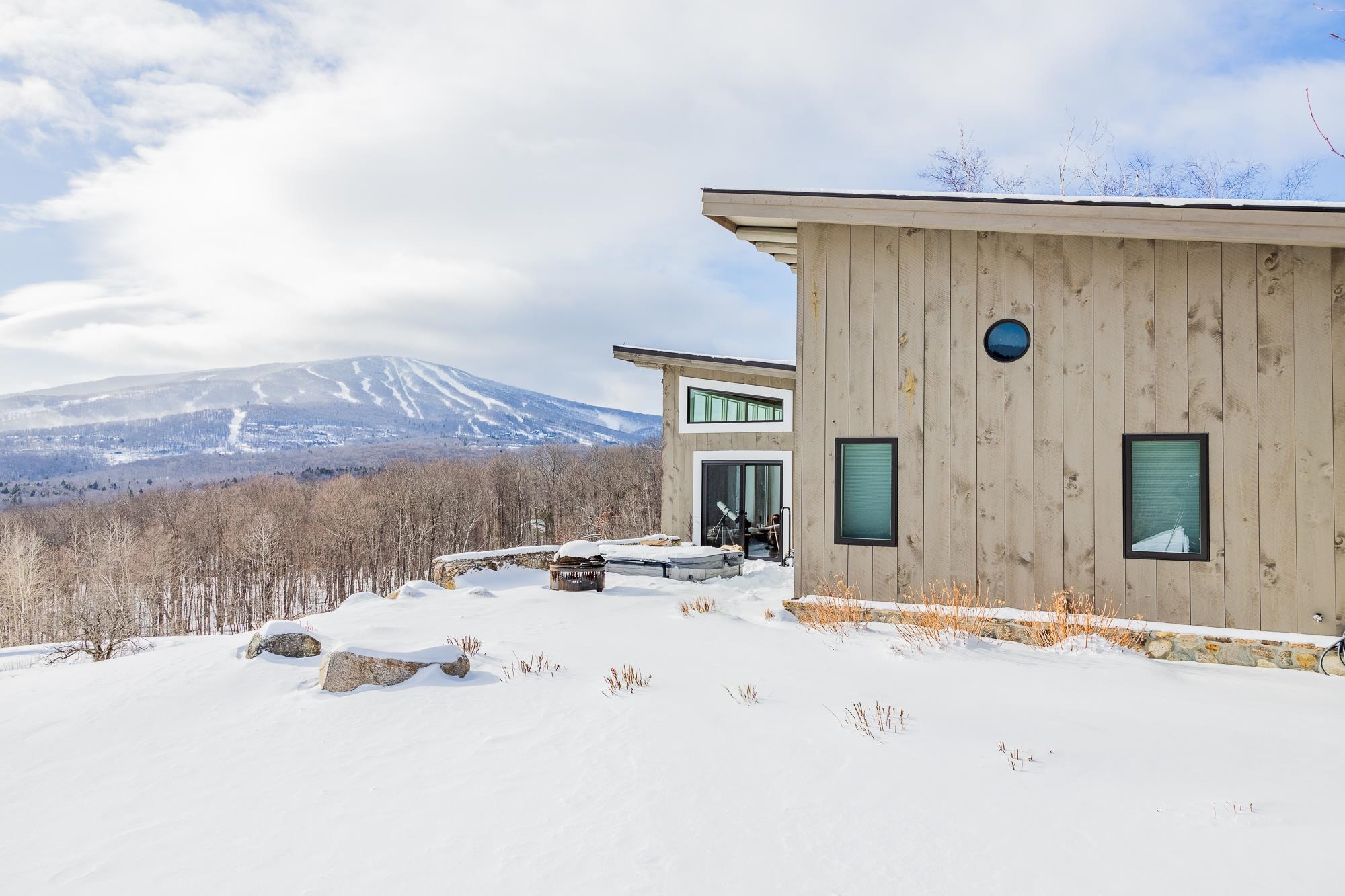 Homes for sale in Winhall, VT | 25 Mountain Haunts Rd, Winhall, VT 05340 | MLS# 5029450