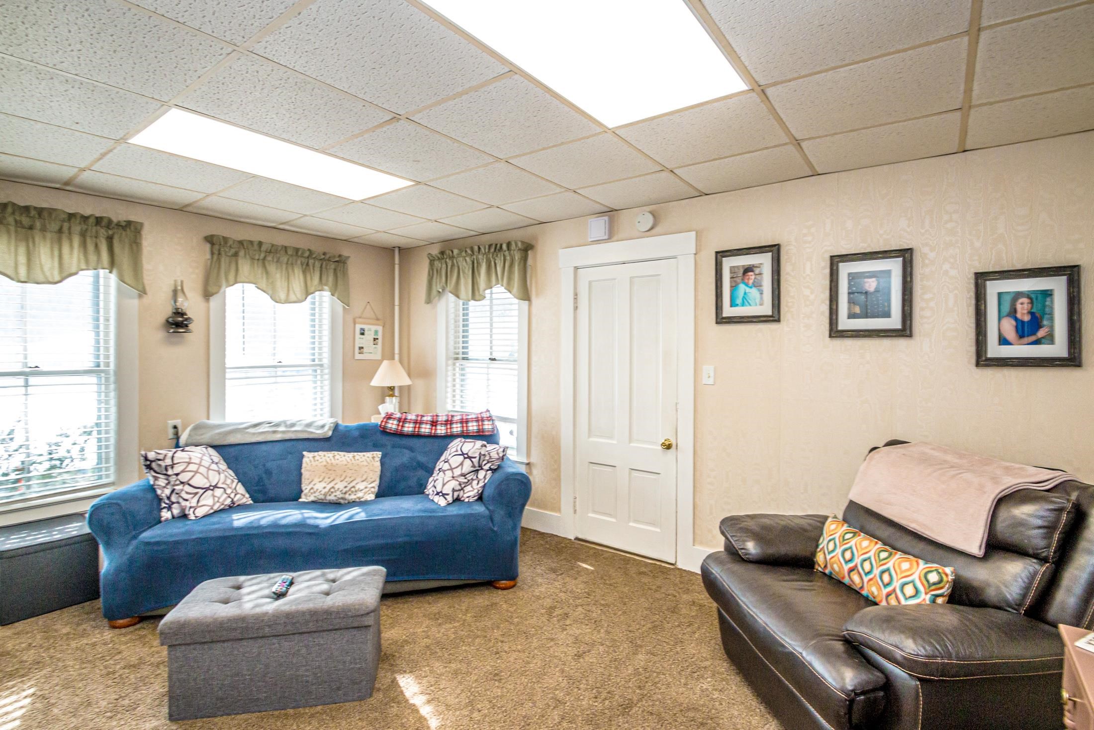 75 Elm St, Whitefield, NH 03598