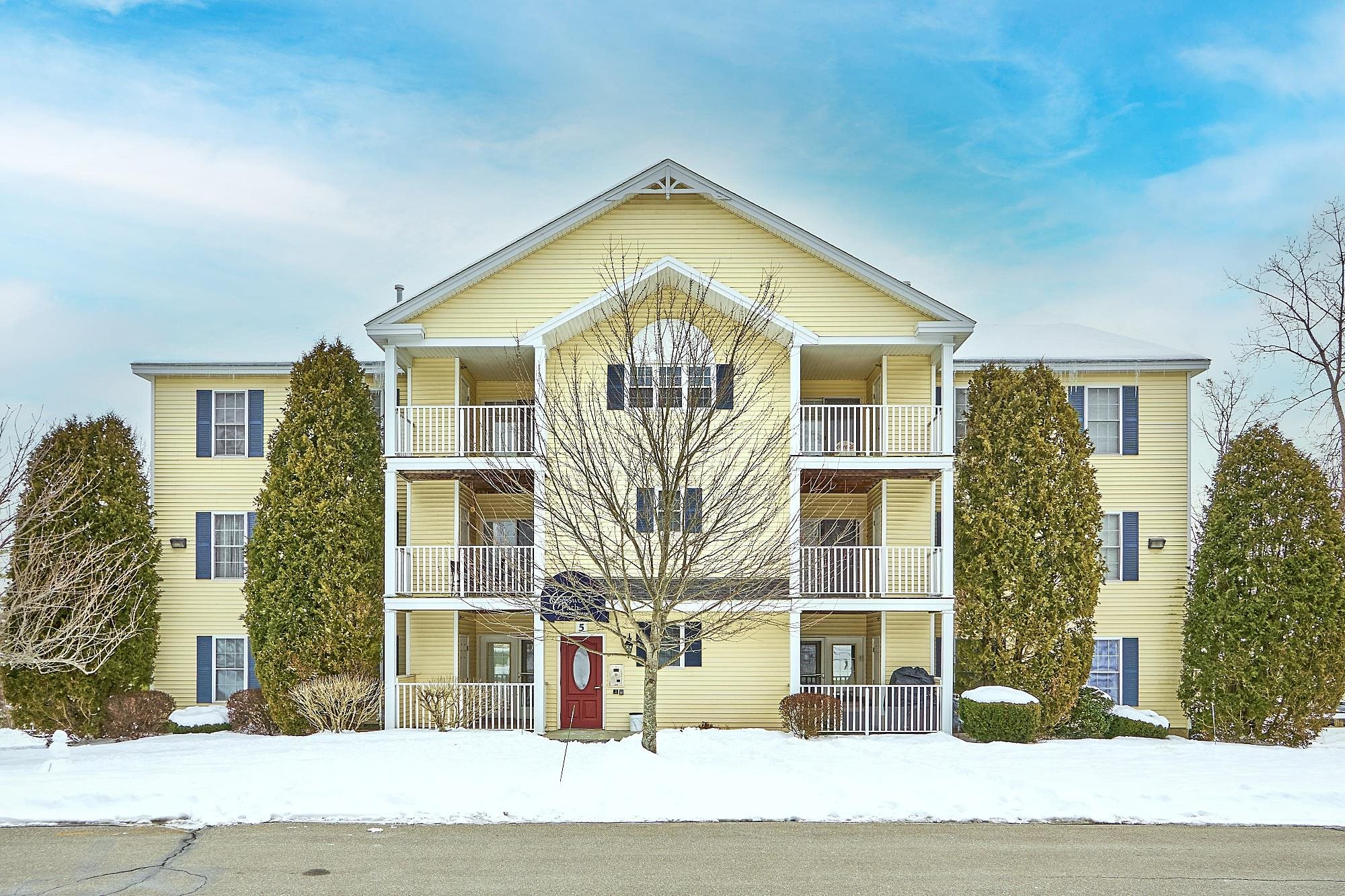 MLS 5029743: 5 Crosswoods Path Boulevard-Unit 33, Merrimack NH