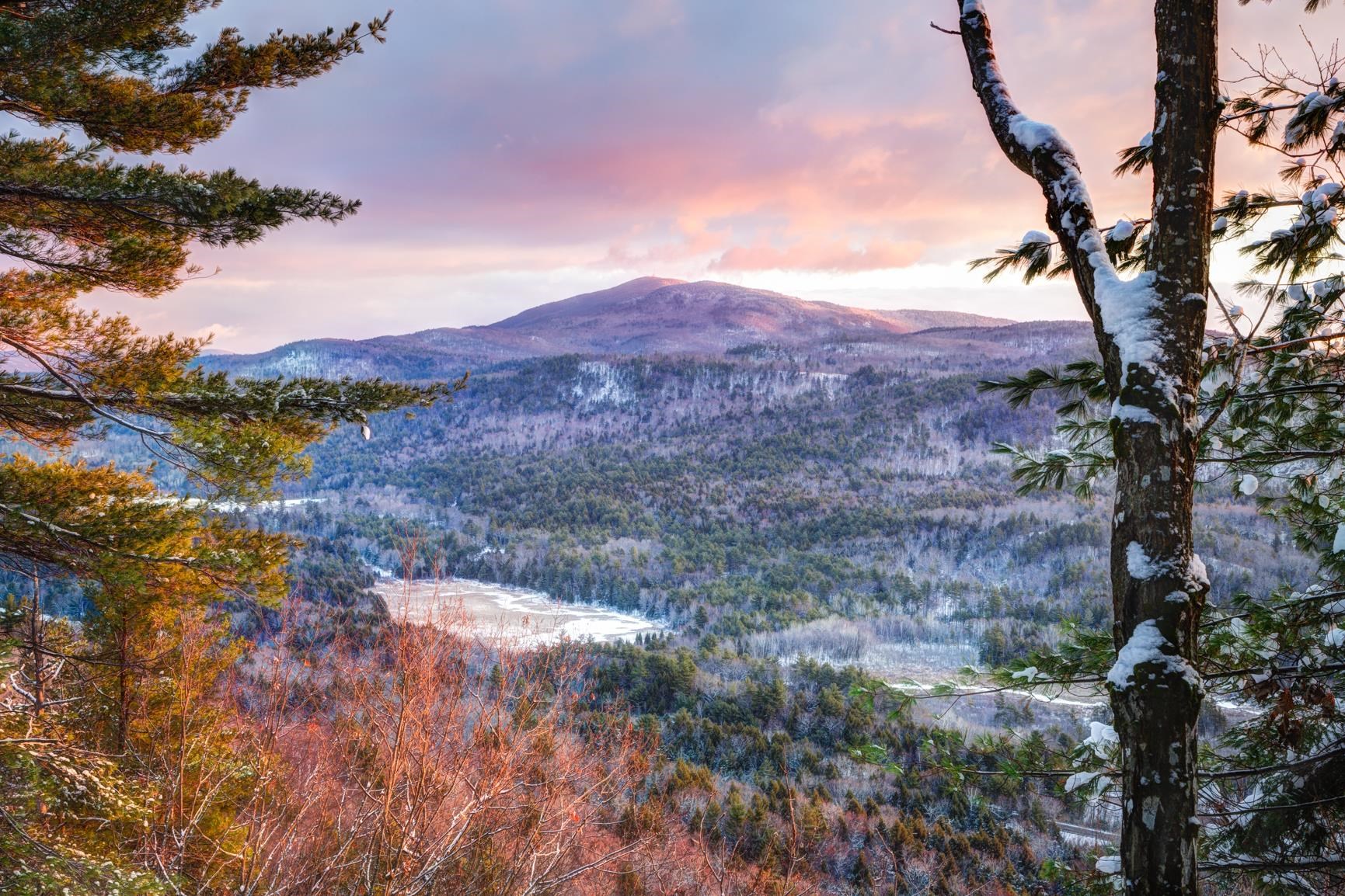 Colorful Mount Kearsarge 22737912