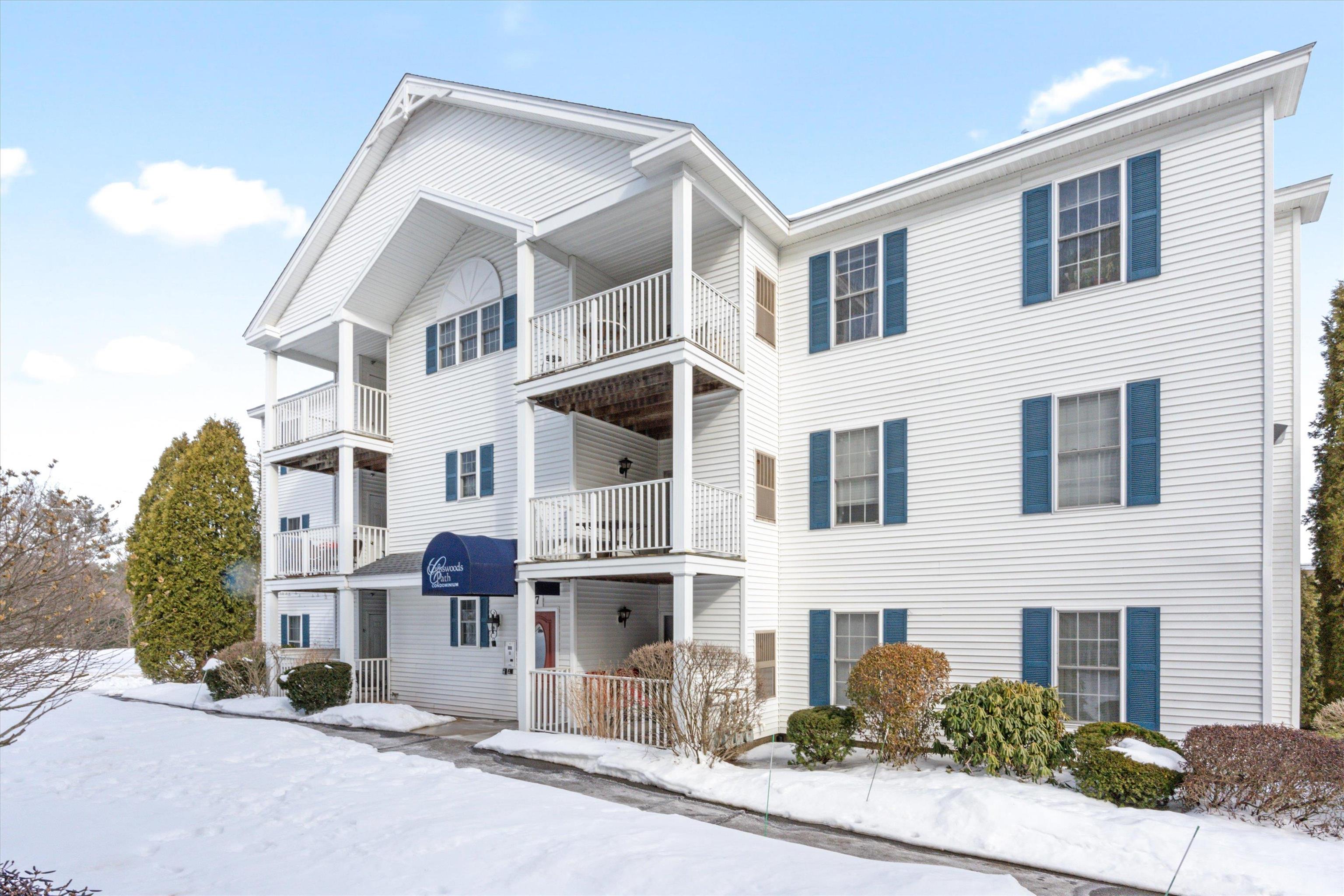 MLS 5030415: 7 Crosswoods Path Boulevard-Unit 34, Merrimack NH