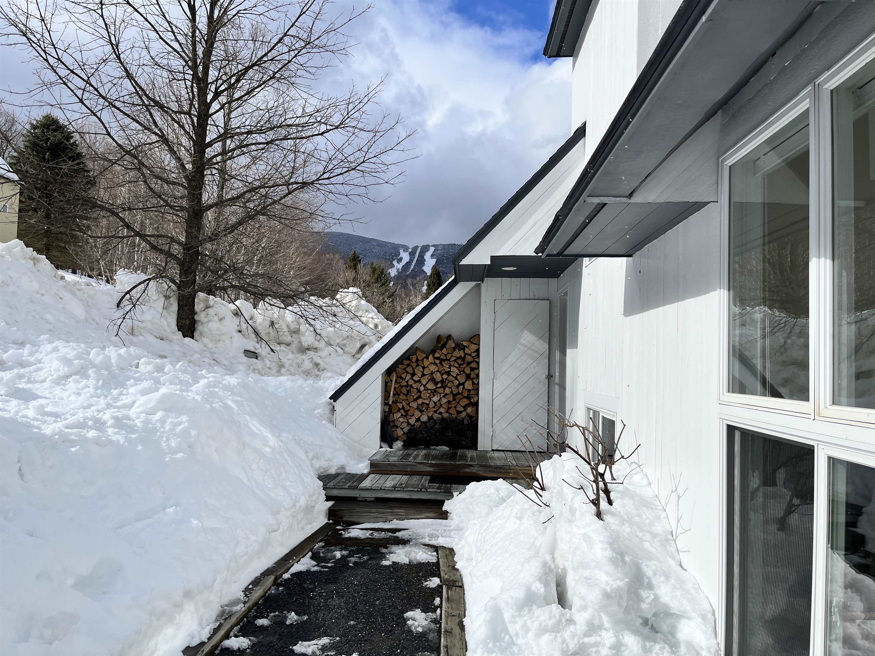 Homes for sale in Warren, VT | 104 Spring Fling Rd #25, Warren, VT 05674 | MLS# 5030513