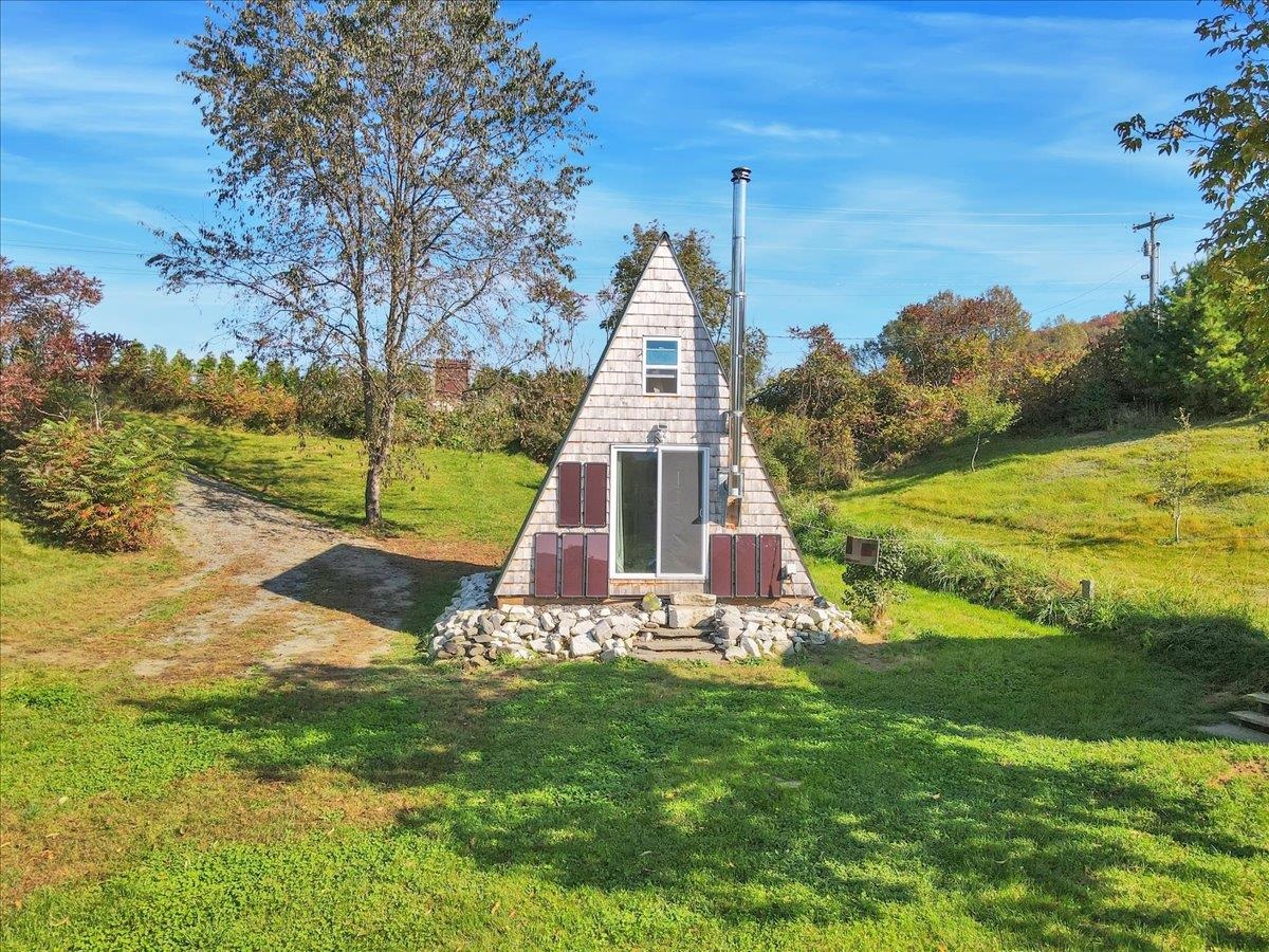 Homes for sale in Randolph, VT | 12 Cemetery Hill Rd, Randolph, VT 05061 | MLS# 5030818