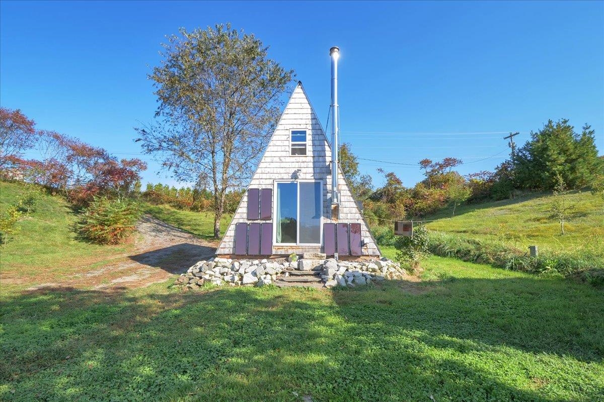 Homes for sale in Randolph, VT | 12 Cemetery Hill Rd, Randolph, VT 05061 | MLS# 5030818