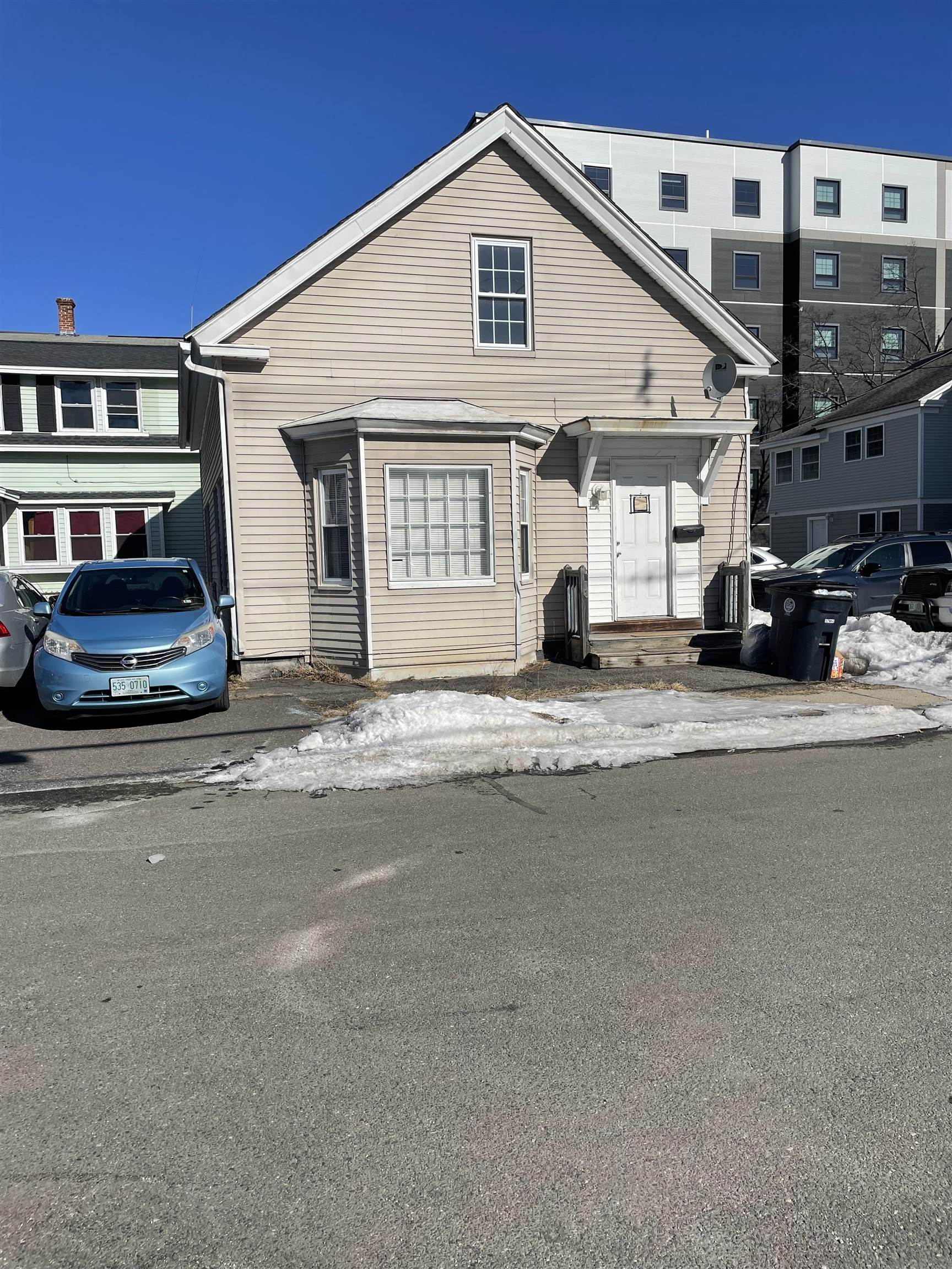 MLS 5030983: 5 Mulberry Street, Nashua NH