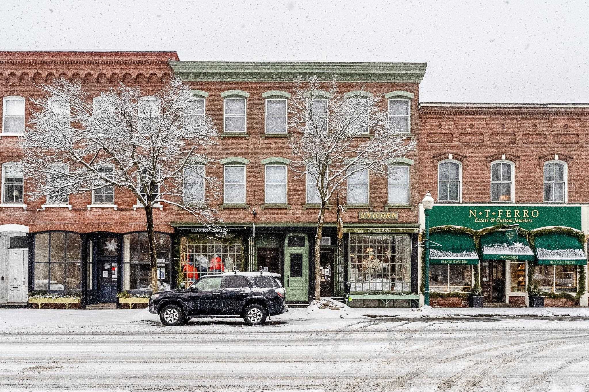 VILLAGE OF WOODSTOCK IN TOWN OF WOODSTOCK VT Home for sale $$1,600,000 | $266 per sq.ft.