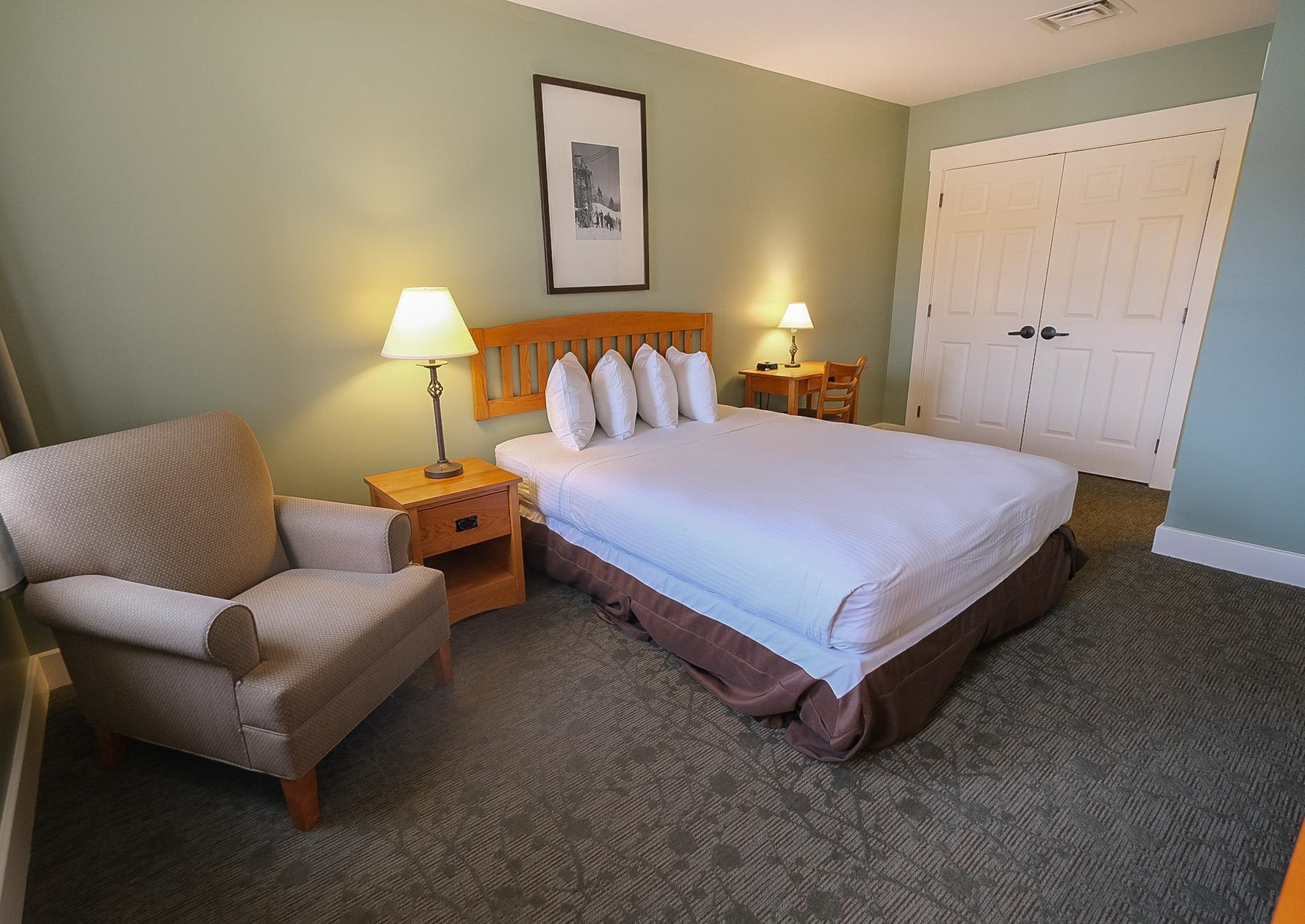 Bedroom 2 with sitting area 22804935