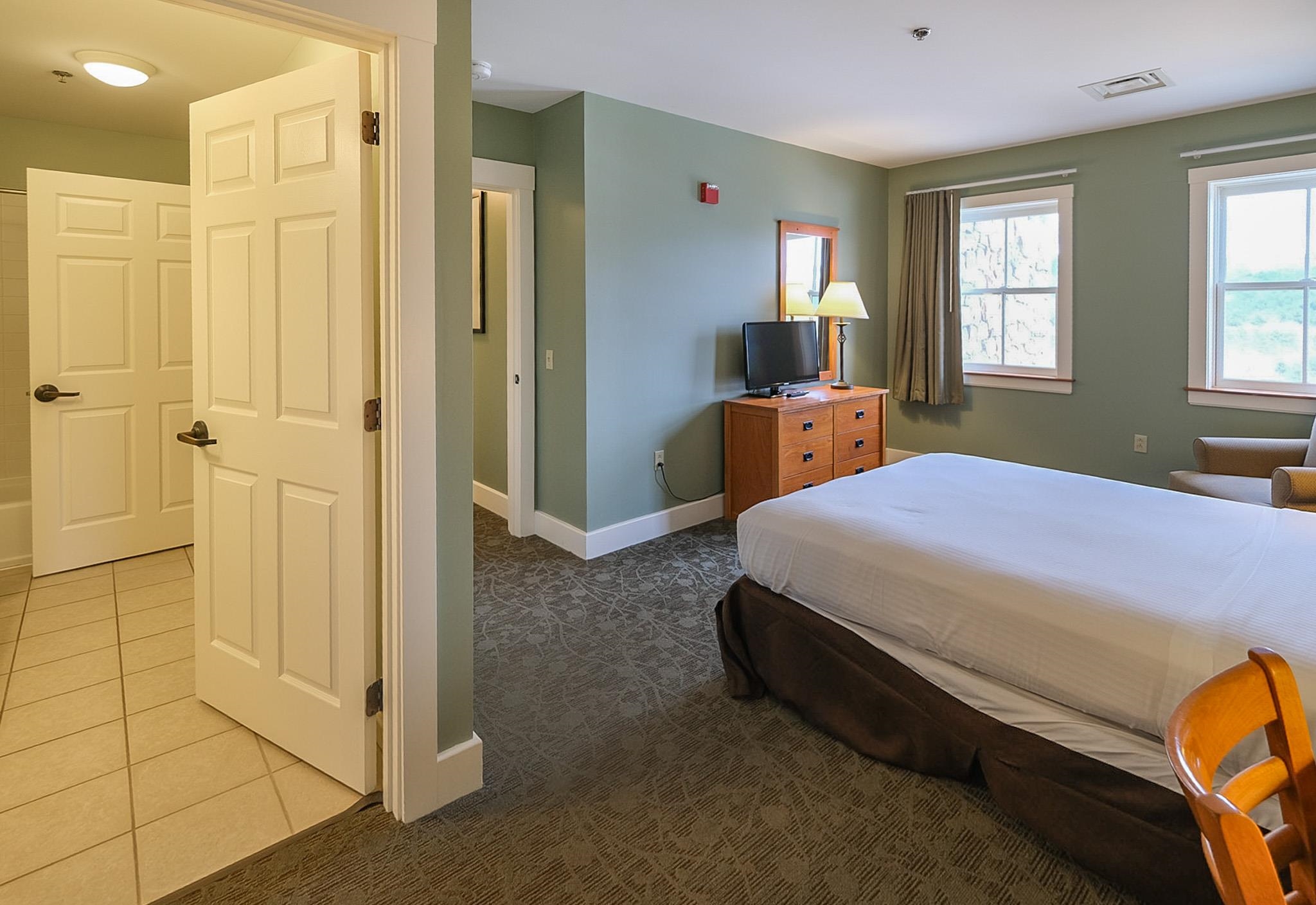 Bedroom 2 with bath 22804937