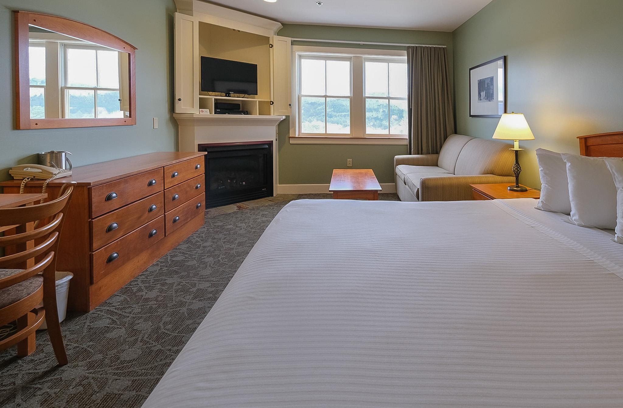 Lock out King suite 22804943