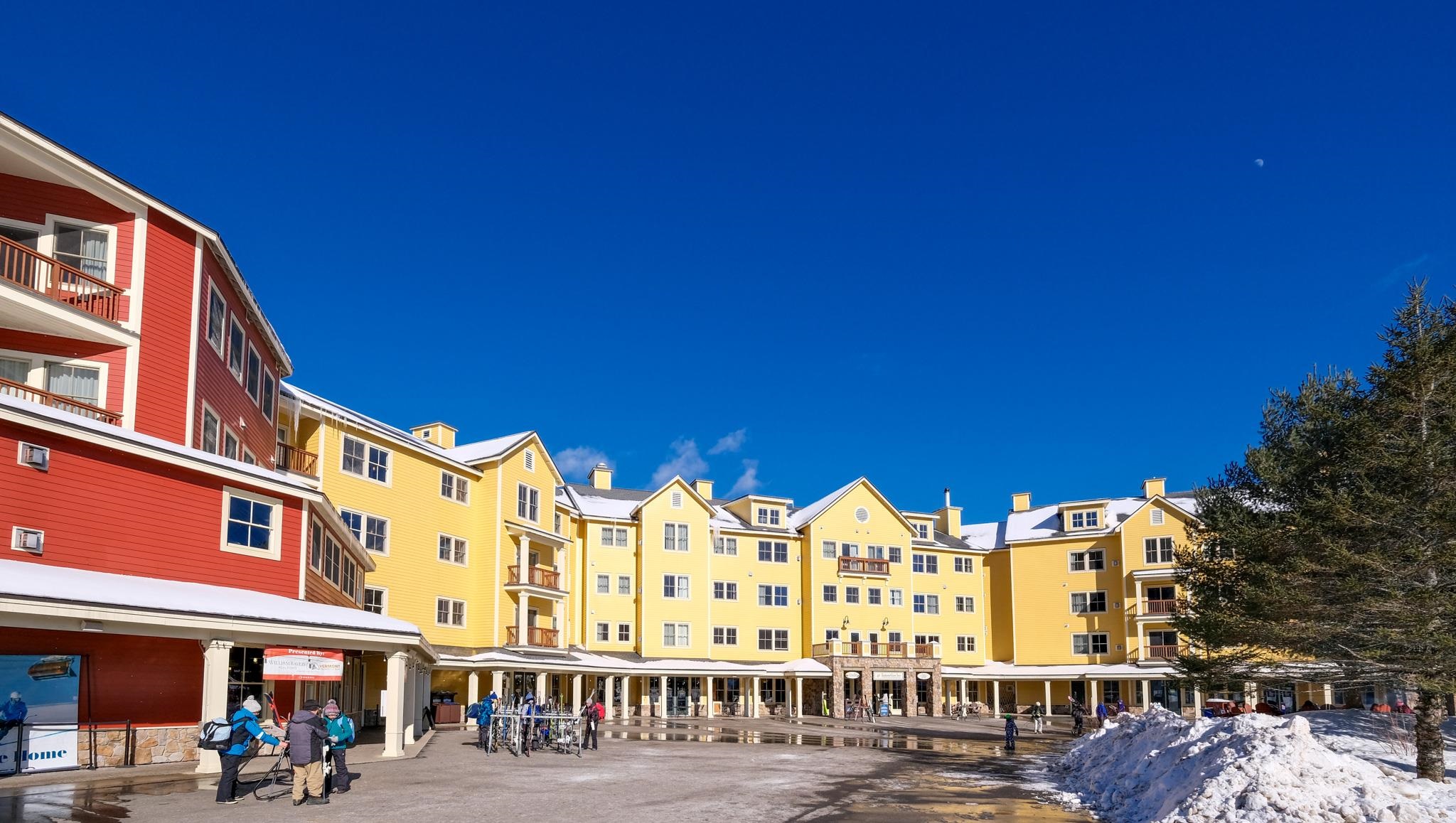 Roundhouse and Coleman Brook Tavern for meals 22772423