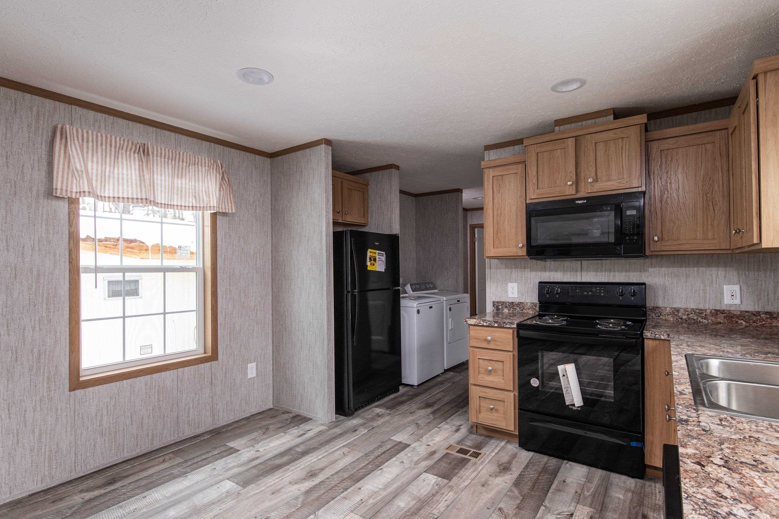 Homes for sale in St. Johnsbury, VT | 141 Oak St, St. Johnsbury, VT 05819 | MLS# 5032263